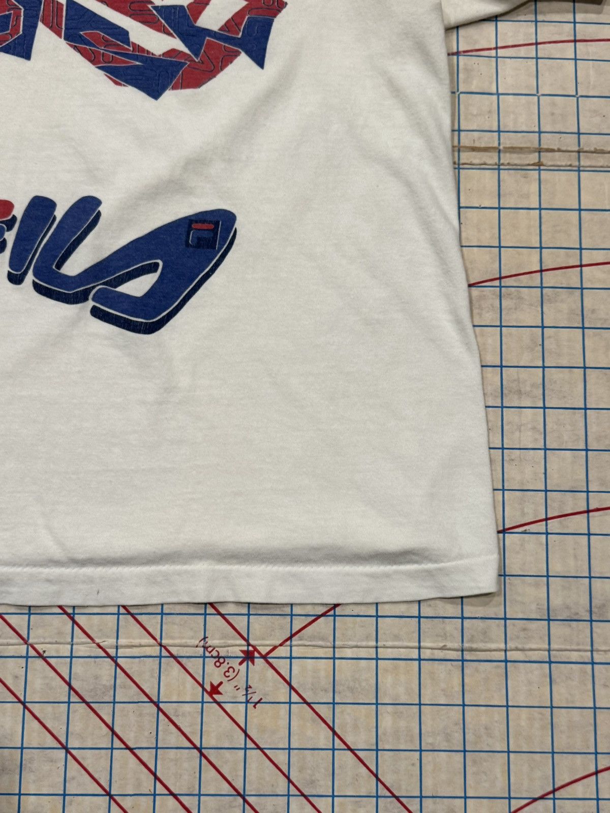 Fila Vintage Fila Basketball Grant Hill Graphic Tee Fits Boxy Lrg Size US L / EU 52-54 / 3 - 4 Thumbnail