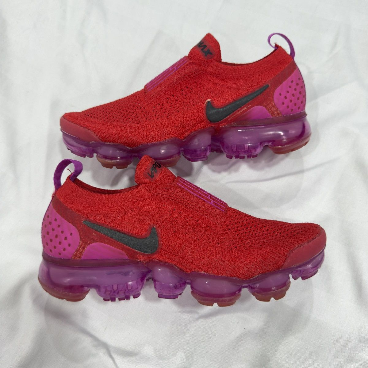 Nike Nike Womens Air Vapormax Moc 2 University Red Fuchsia Blast Size US 6 / IT 36 - 13 Thumbnail