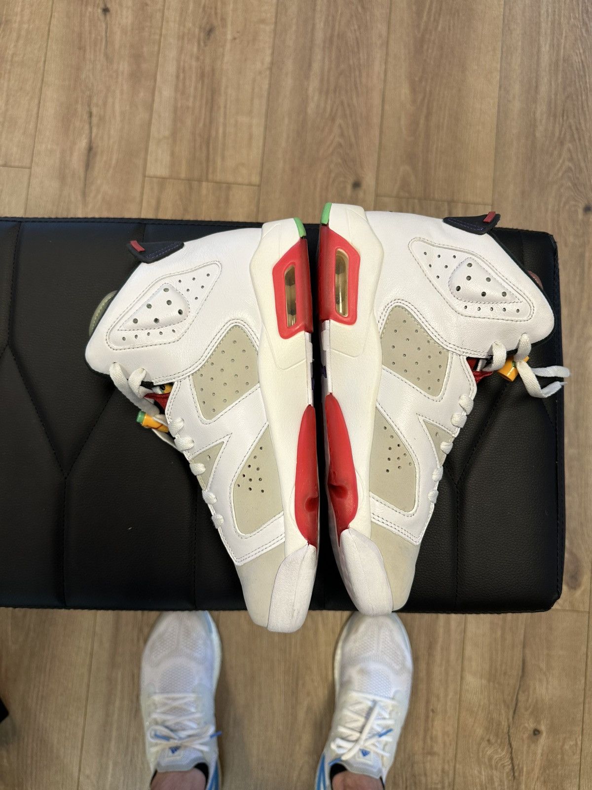 Nike Jordan 6 retro Hare Size US 7 / EU 40 - 5 Thumbnail