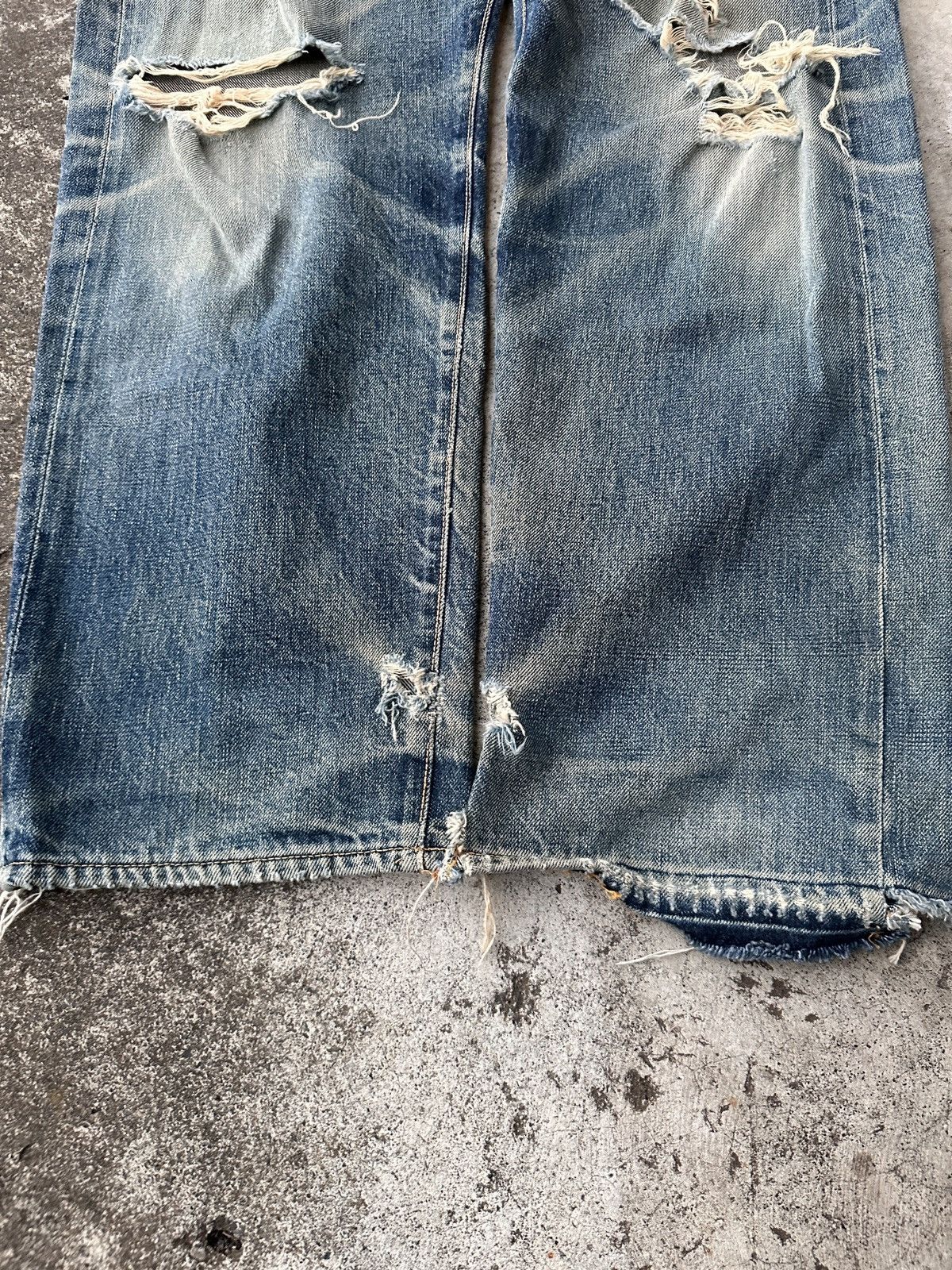 Evisu Buckle Back Thrashed No 2 2000s Selvedge seagulls back cinch Size US 34 / EU 50 - 5 Thumbnail