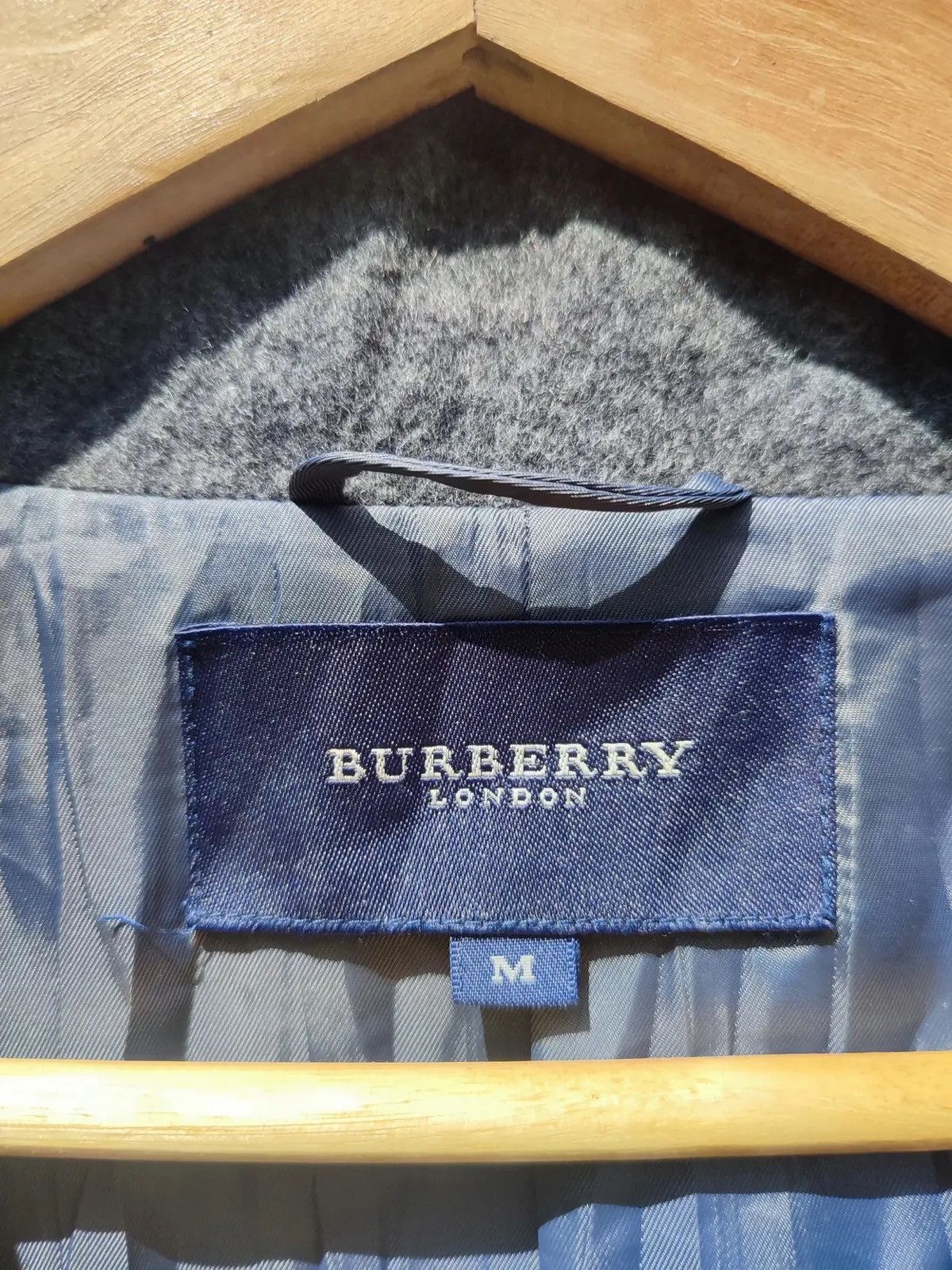 Burberry Burberry London Wool Robe Coat w/ Belt Made in Japan, Size M Size M / US 6-8 / IT 42-44 - 12 Thumbnail