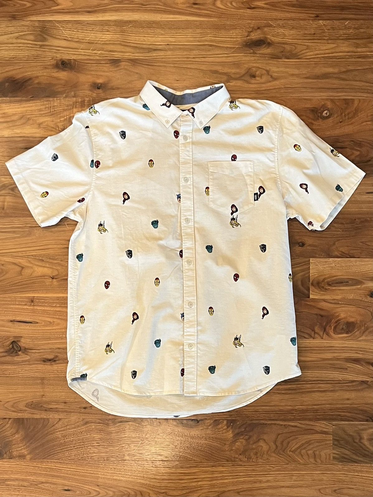 Vans Vans x Marvel collab short-sleeved shirt (NWOT) Size US XL / EU 56 / 4 - 1 Thumbnail