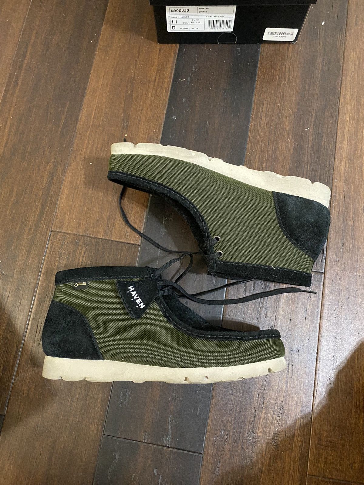 image of Clarks Haven Goretex Wallabee Shoes in Black, Men's (Size 11)