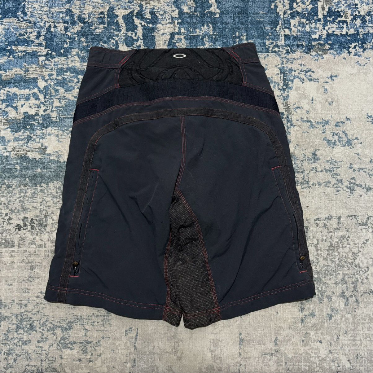 Oakley y2k Oakley mountainbike cargo shorts Size US 31 - 2 Thumbnail
