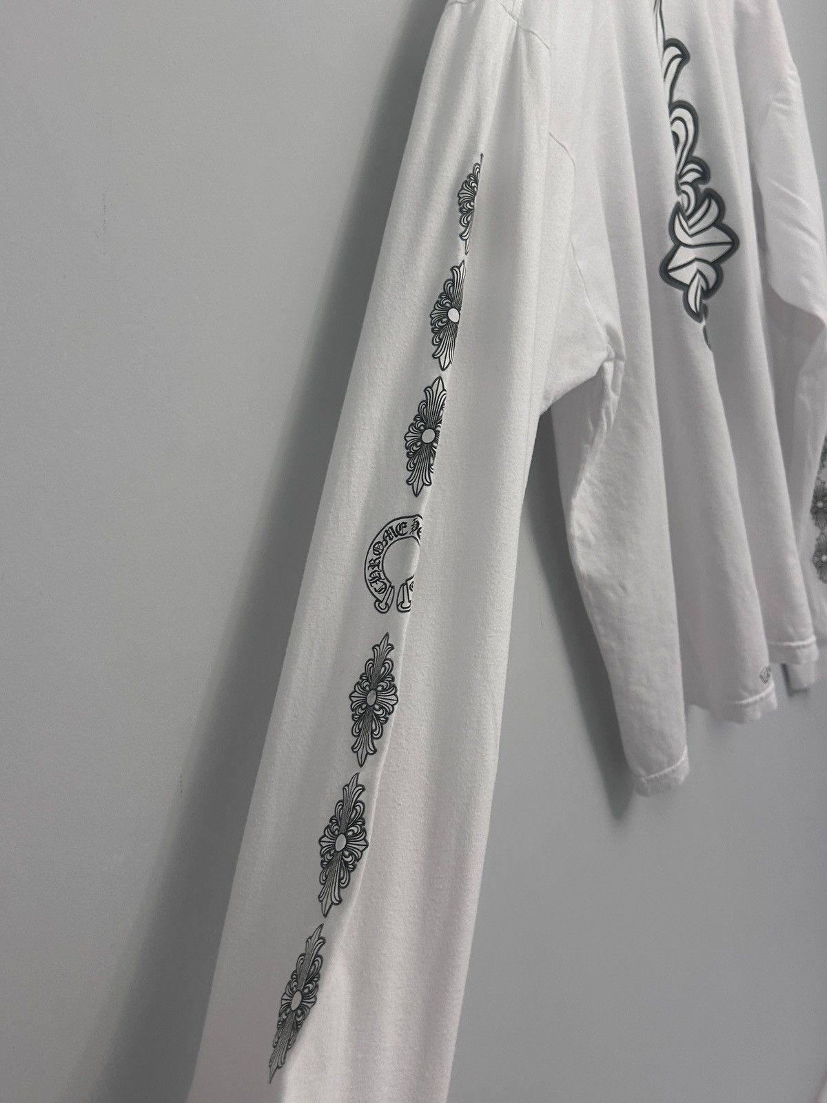 Chrome Hearts Chrome Hearts Floral Cross white long-sleeve T-shirt Large Size US L / EU 52-54 / 3 - 4 Thumbnail