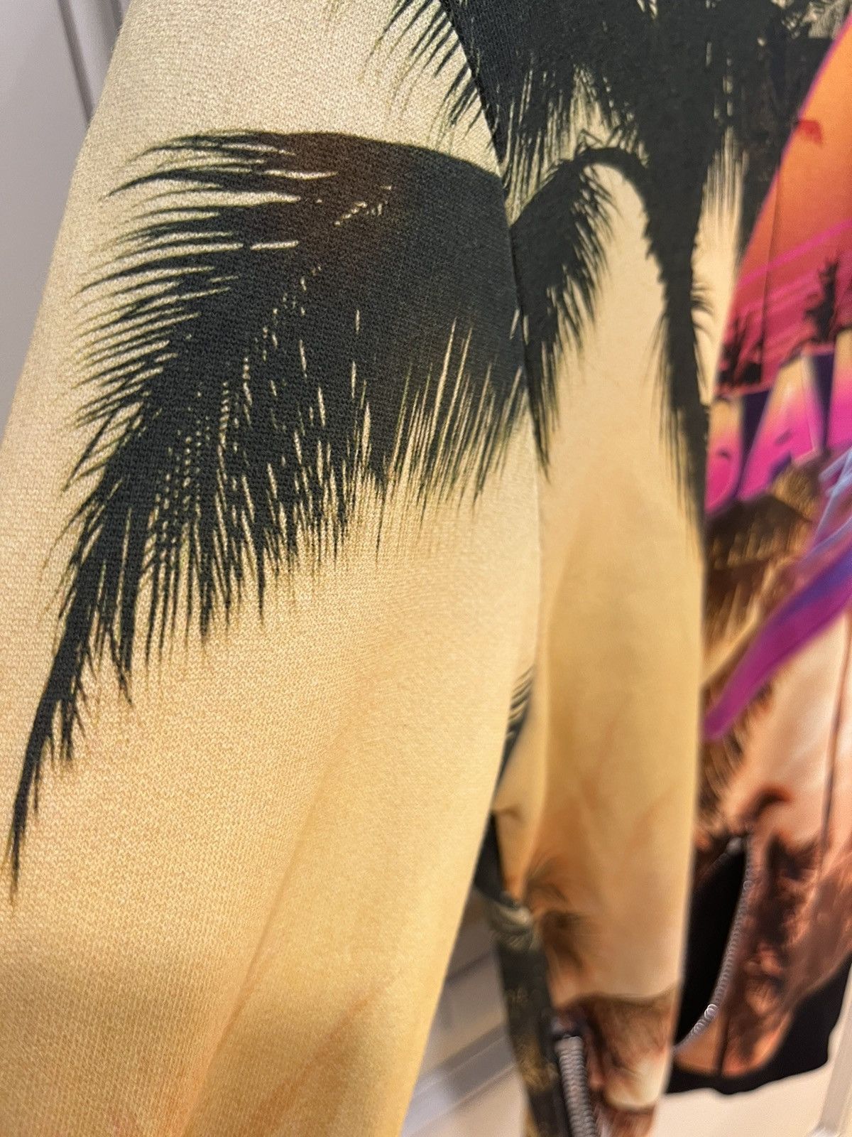 Balmain palm tree sunset print hoodie Sweater size m Size US M / EU 48-50 / 2 - 12 Thumbnail