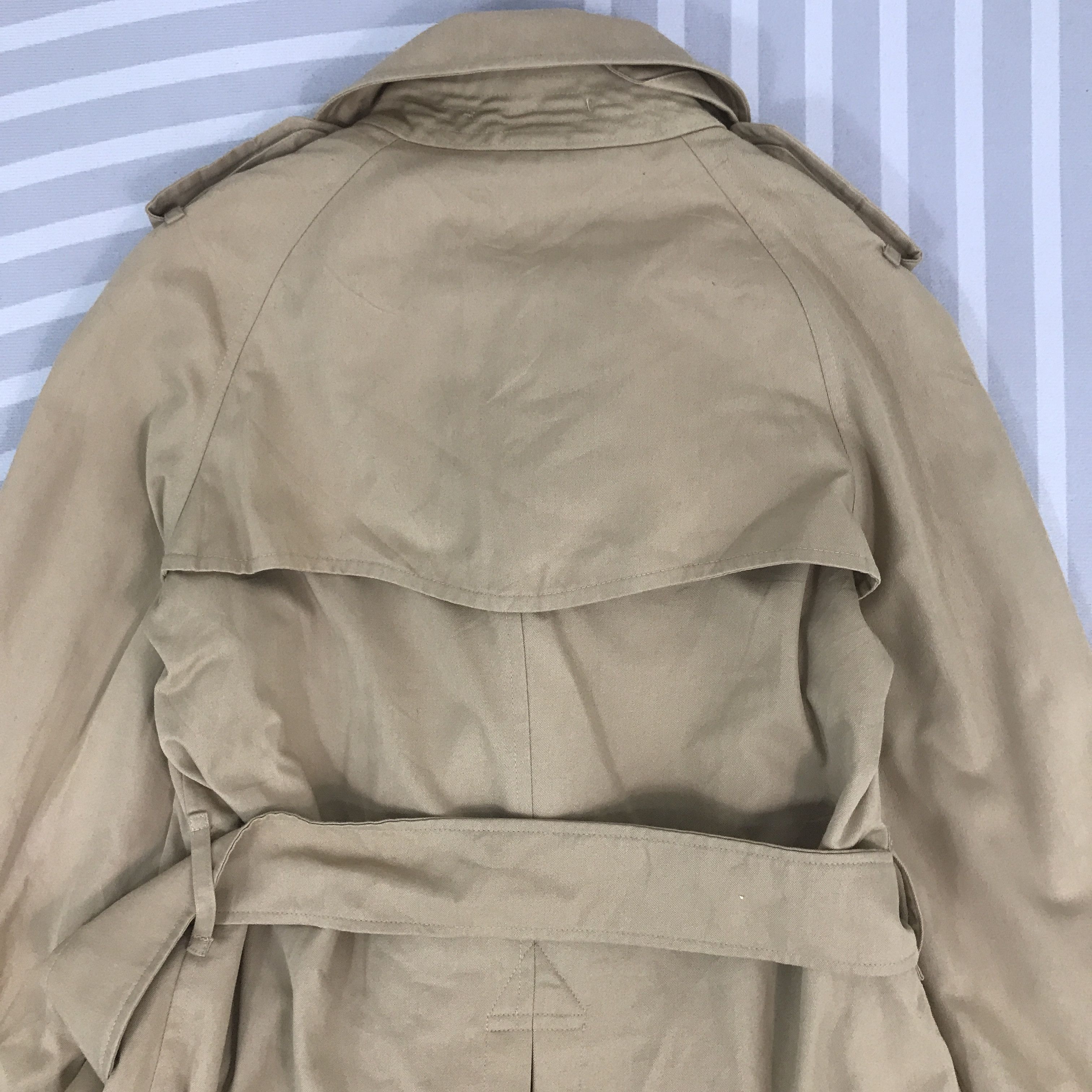Burberry × Vintage Vintage Burberry bondage button parkas Jacket Size US M / EU 48-50 / 2 - 4 Thumbnail