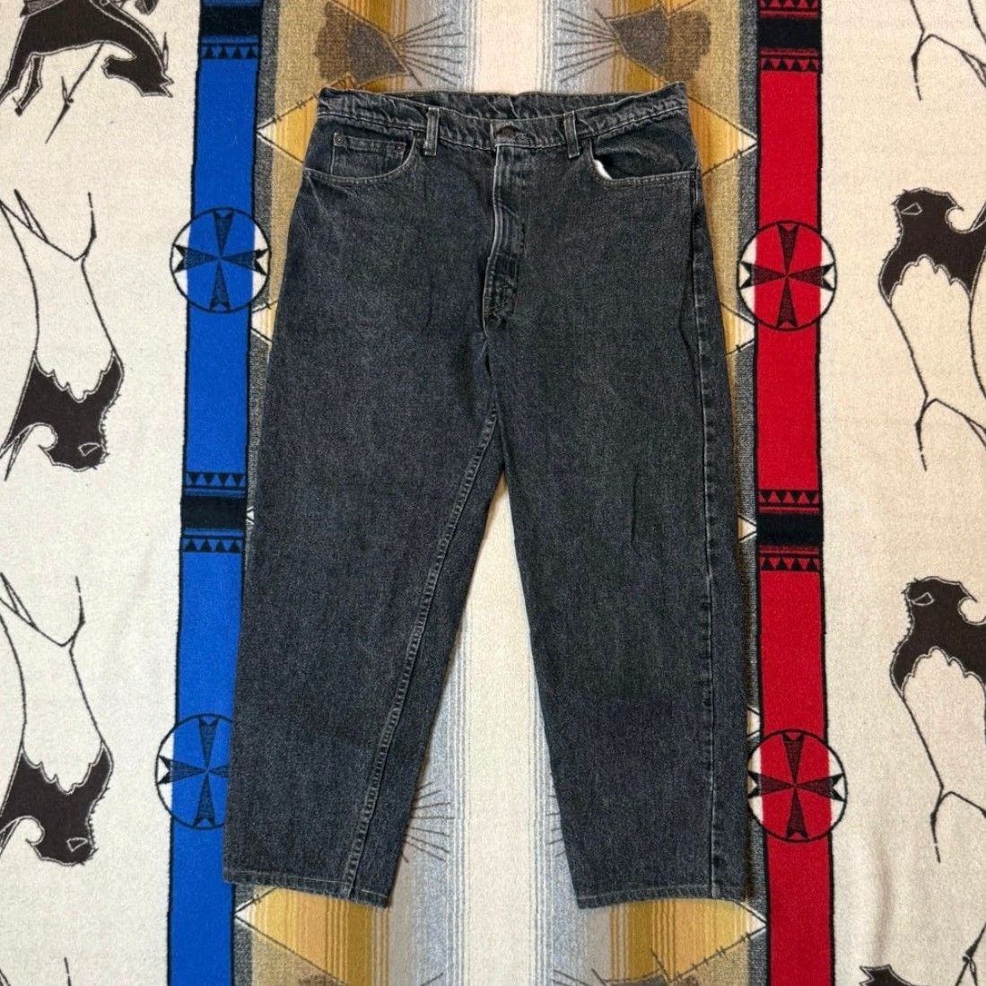 Levi's VINTAGE Levi’s 550 Jeans Black Denim Wide-Leg 90s 36x28 Mens Jeans Size US 36 / EU 52 - 2 Thumbnail