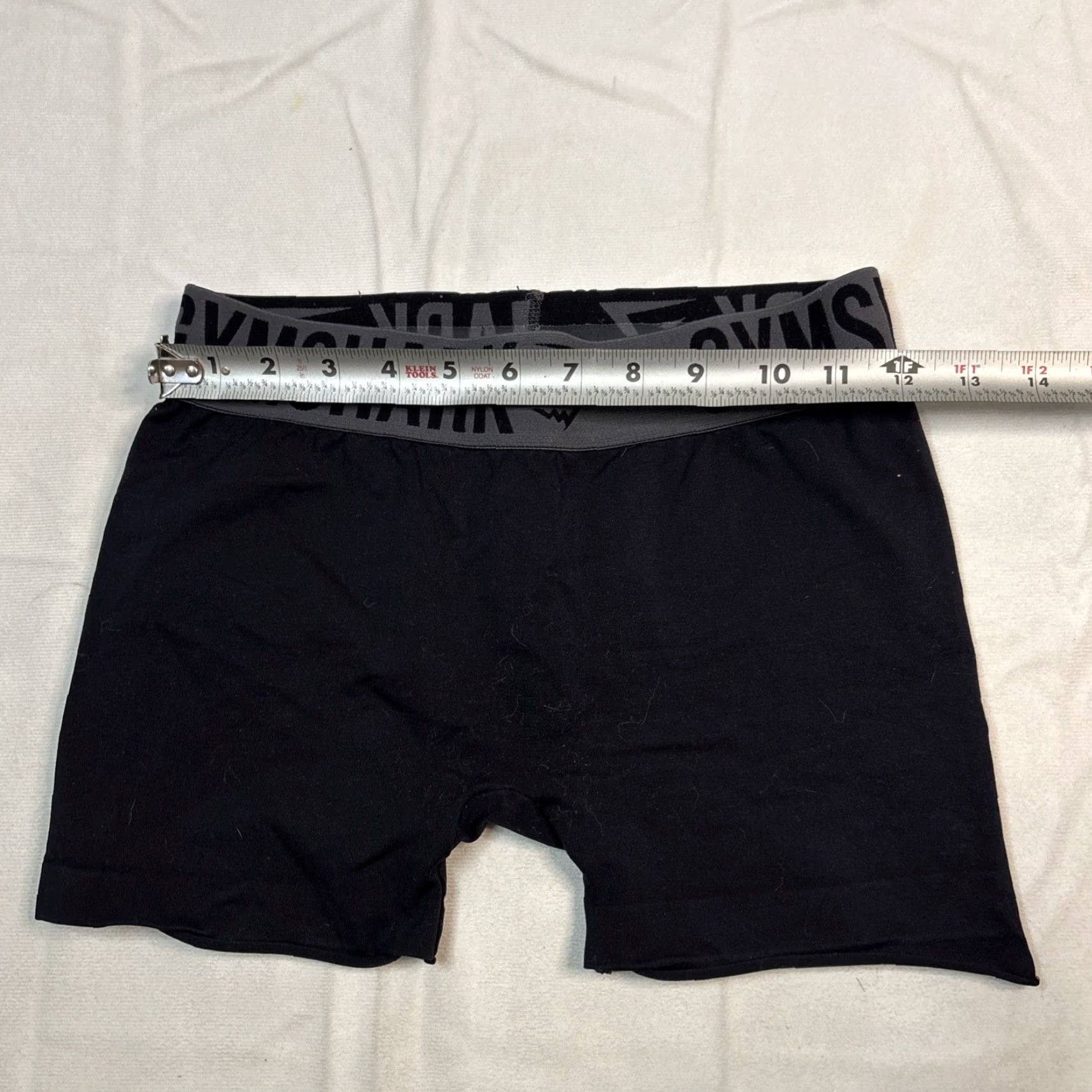 Gymshark Gymshark WOMENS XS Black Everyday Seamless Body Fit Athletic Gym Shorts Size 26" / US 2 / IT 38 - 2 Thumbnail