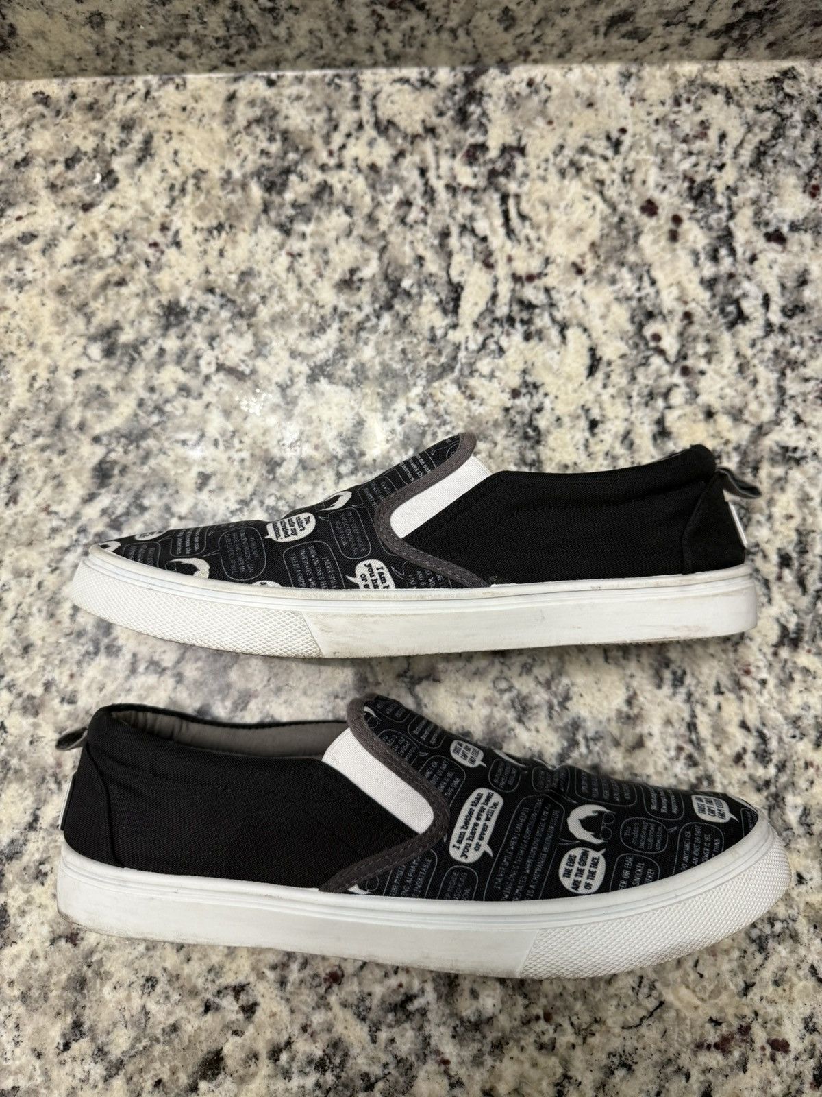 Other × Vintage The Office Dwight Schrute Men’s Slip Ons Size US 10 / EU 43 - 5 Thumbnail
