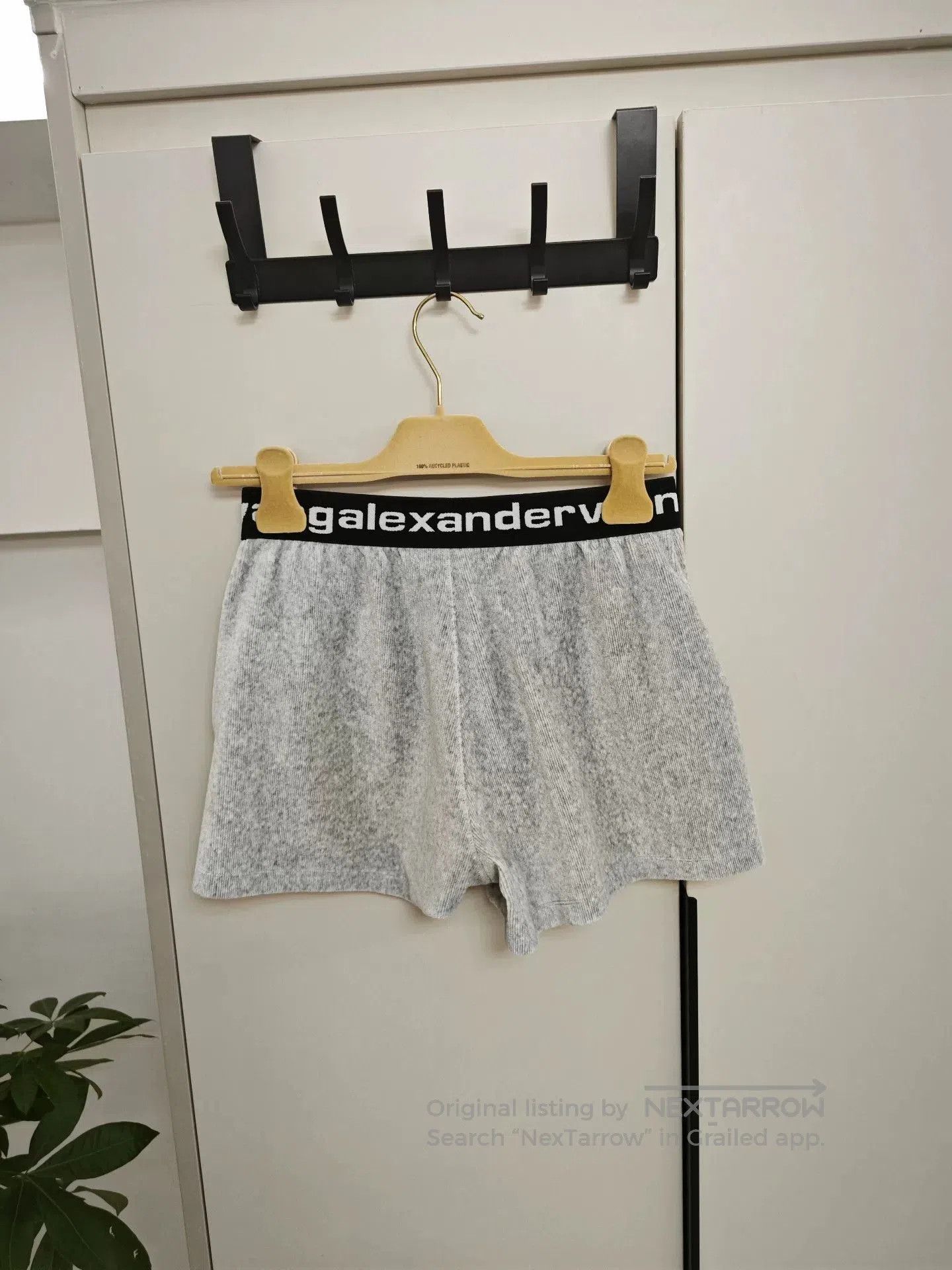 Alexander Wang Alexander Wang Gray XXS Shorts. Size 22" - 2 Thumbnail