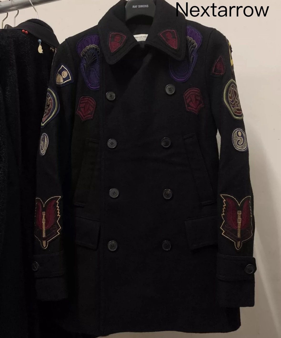 Dries Van Noten DRIES VAN NOTEN AW16 Fashion Emblem Season Double Wool Coat Size US S / EU 44-46 / 1 - 1 Thumbnail