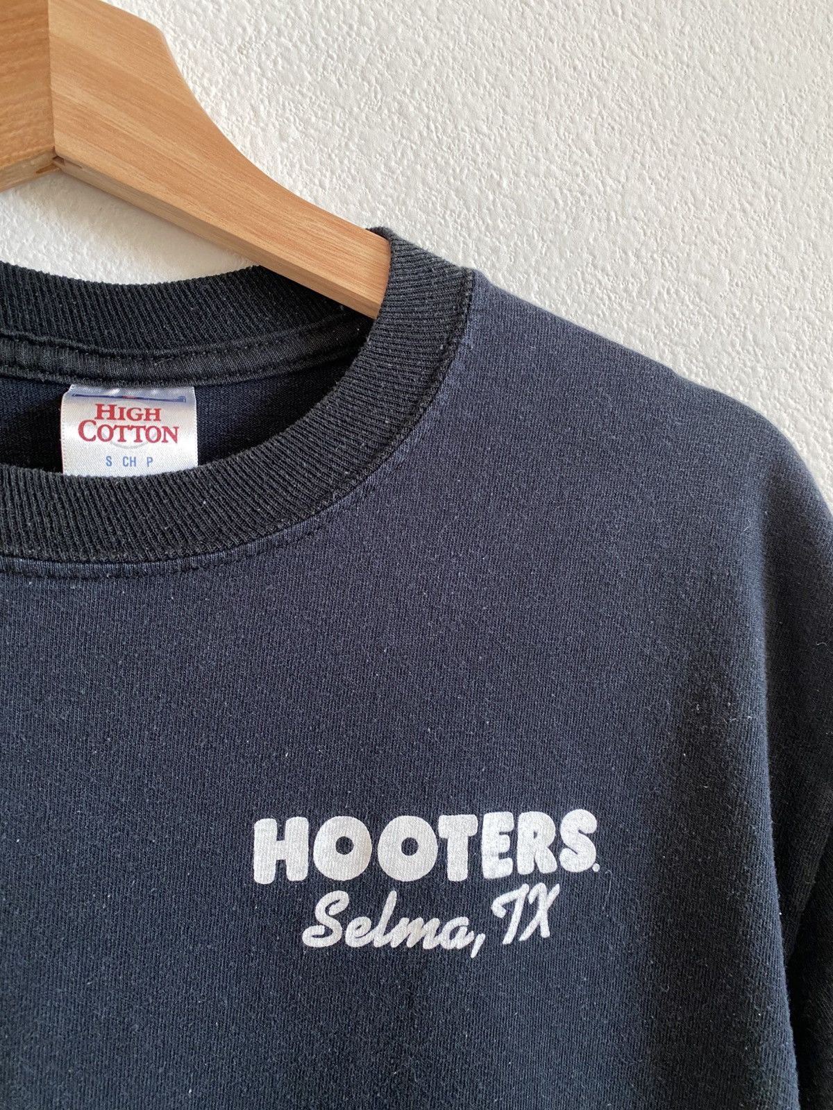 Other Faded Hooters Tee Size US S / EU 44-46 / 1 - 3 Thumbnail