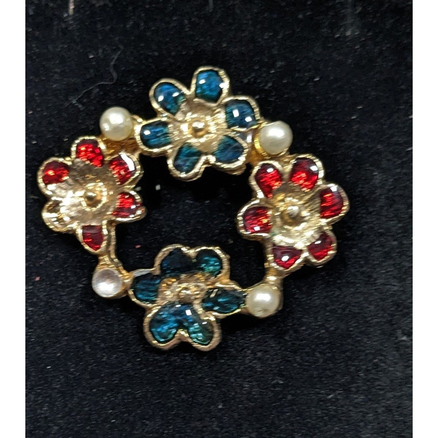 Other Vintage Floral Red White And Gold With Pearl Accents Brooch Size ONE SIZE - 3 Thumbnail