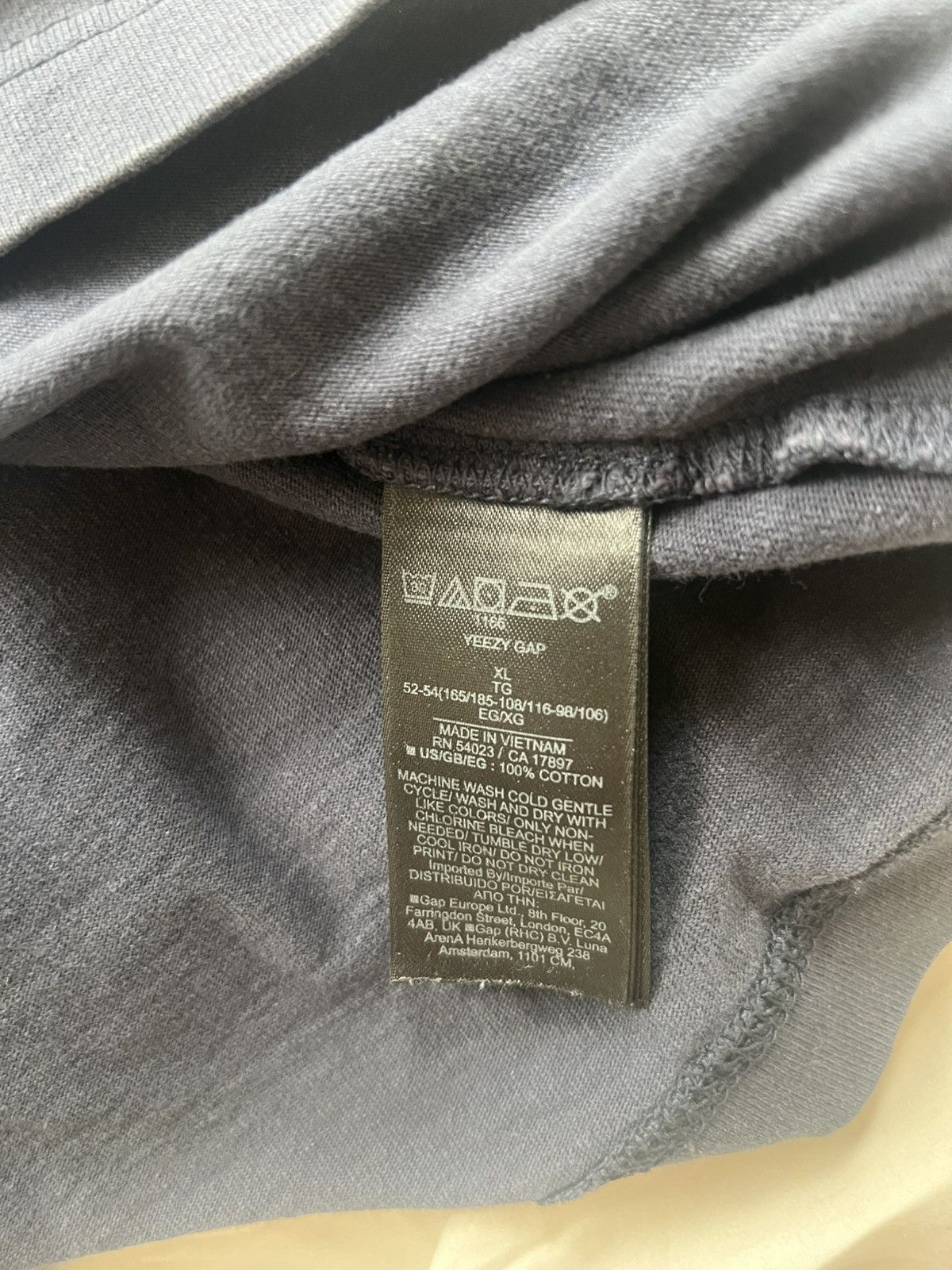 Balenciaga × Gap × Yeezy Yeezy Gap Blank Navy Tee Size US XL / EU 56 / 4 - 4 Thumbnail