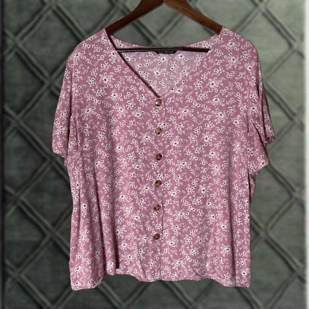 Vintage Bloomchic Blouse Shirt Short Sleeve Floral Pink Flutter Button V-Neck 18-20 Boho Bohemian Womens Size XXL / US 16-18 / IT 52-54 - 1 Thumbnail