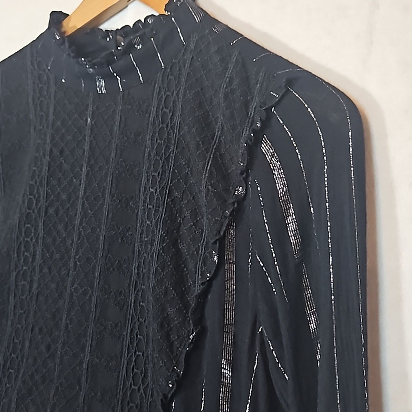 Abercrombie & Fitch Abercrombie & Fitch Black and Silver Mockneck blouse Size S / US 4 / IT 40 - 2 Thumbnail