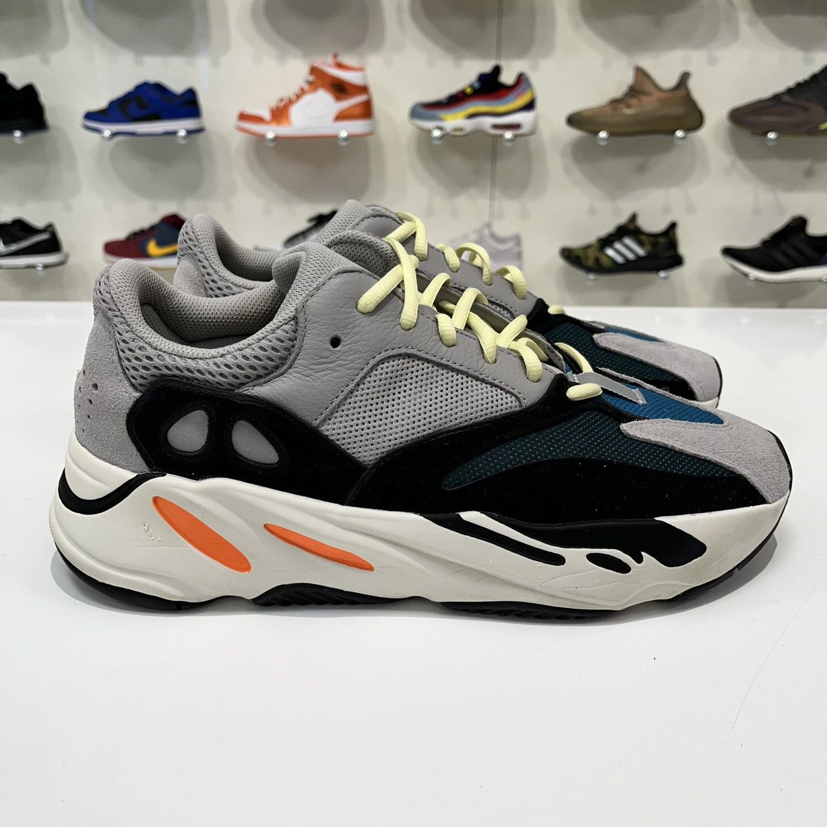Adidas Adidas Yeezy Boost 700 Wave Runner Size US 11 / EU 44 - 7 Thumbnail