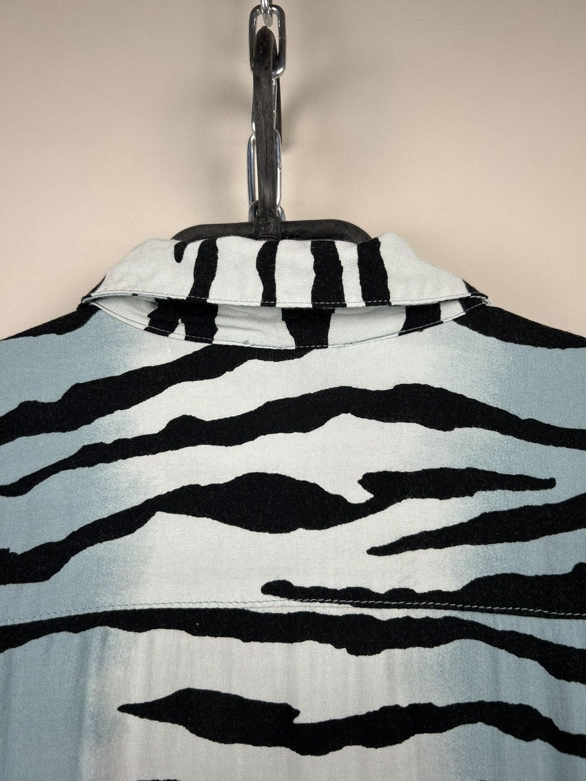 Supreme Supreme Tiger Stripe Rayon Shirt Size US M / EU 48-50 / 2 - 14 Thumbnail