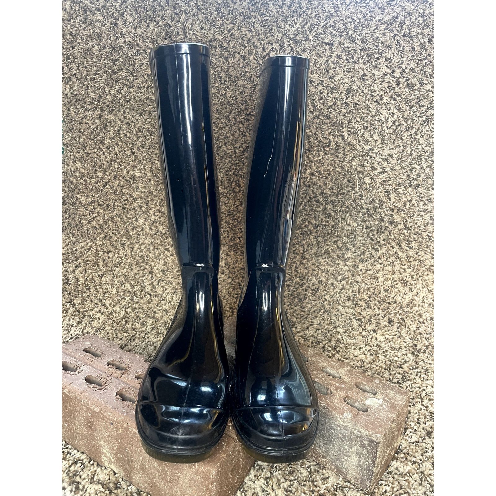 Coach Coach Rubber Waterproof Rain Boots Glossy Black Women Size 7 Size US 7 / EU 40 - 3 Thumbnail