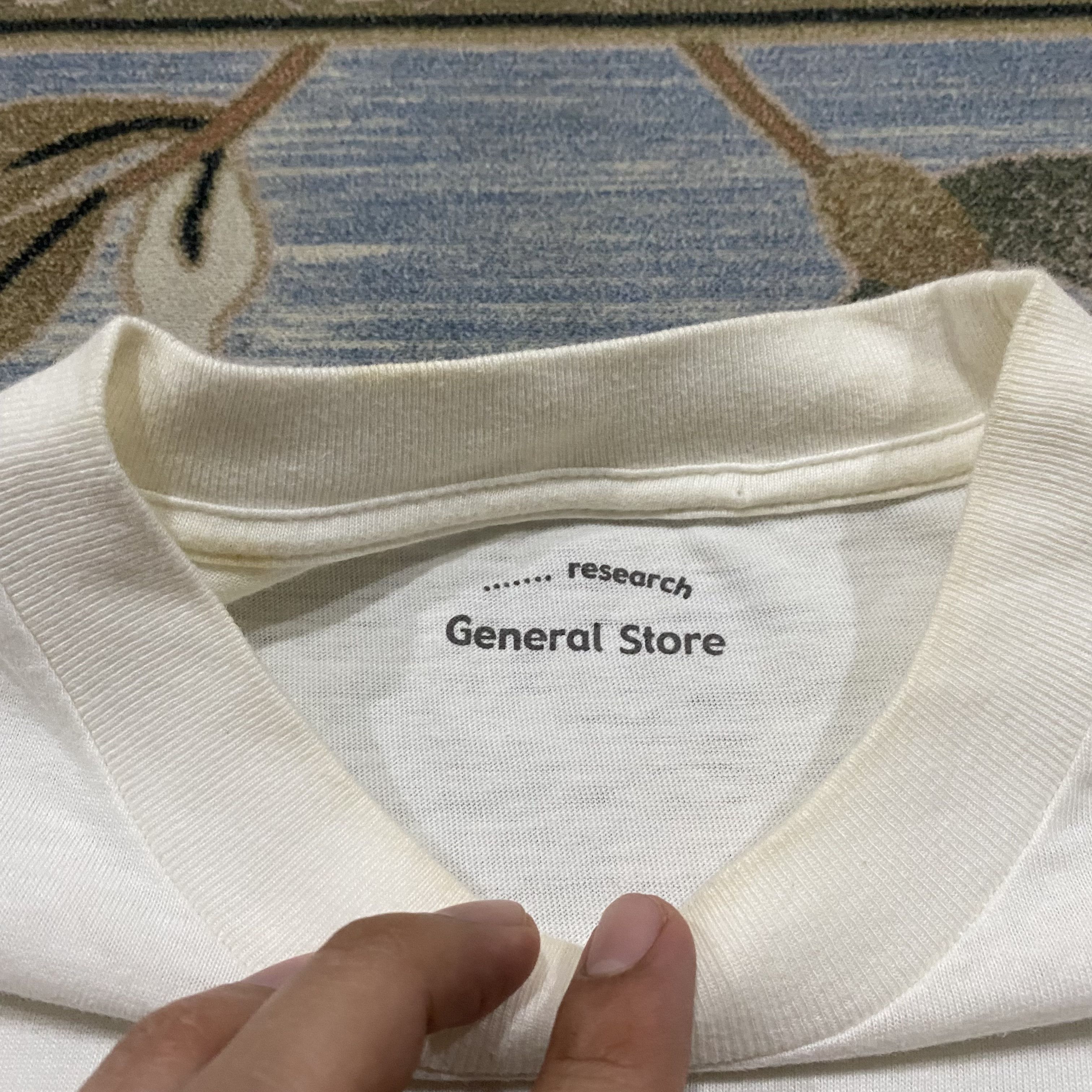 General Research General Research 2011 Pocket tee Size US M / EU 48-50 / 2 - 4 Thumbnail