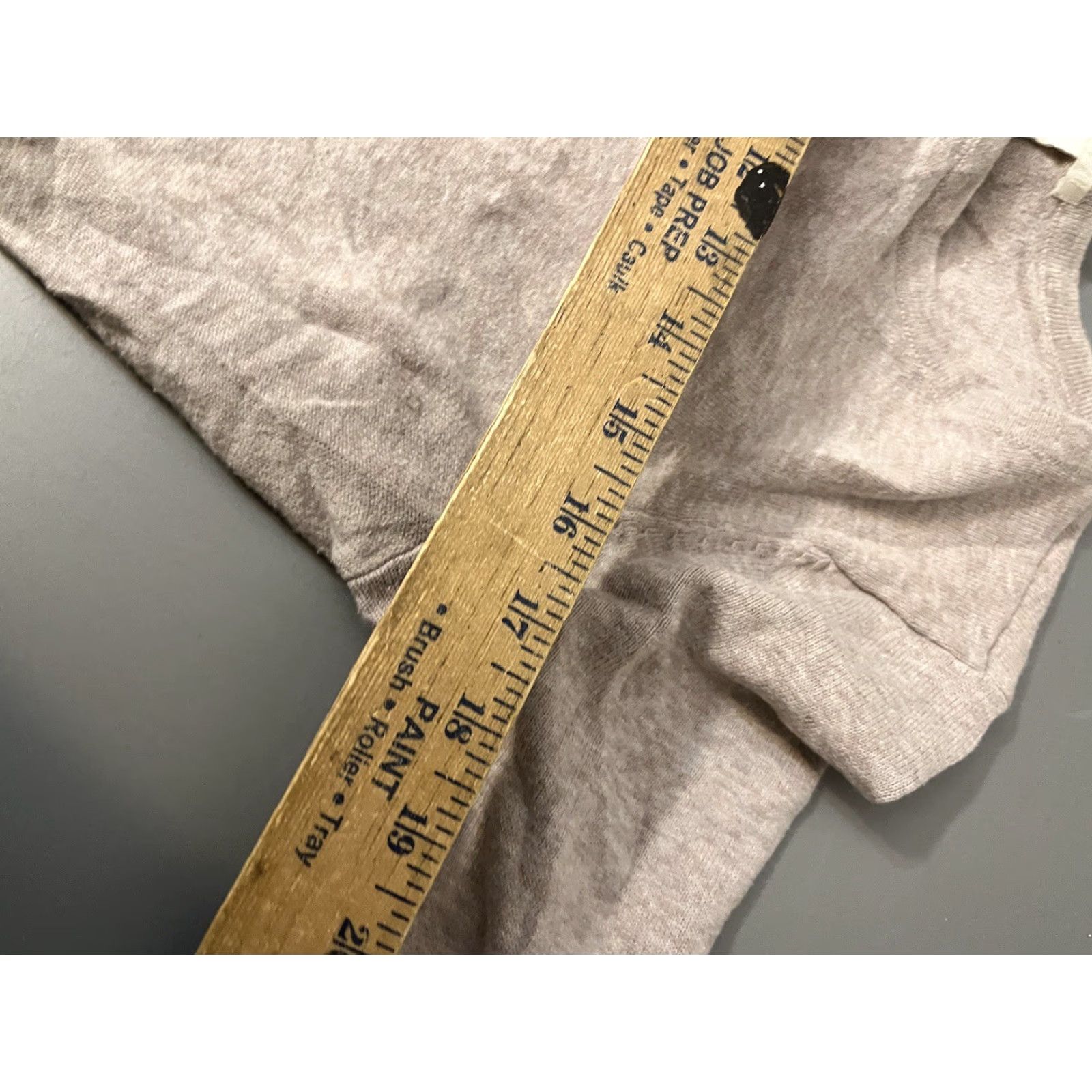 H&M H&M BASIC Women's Size Medium Beige SWEATER CARDIGAN Button Size M / US 6-8 / IT 42-44 - 5 Thumbnail