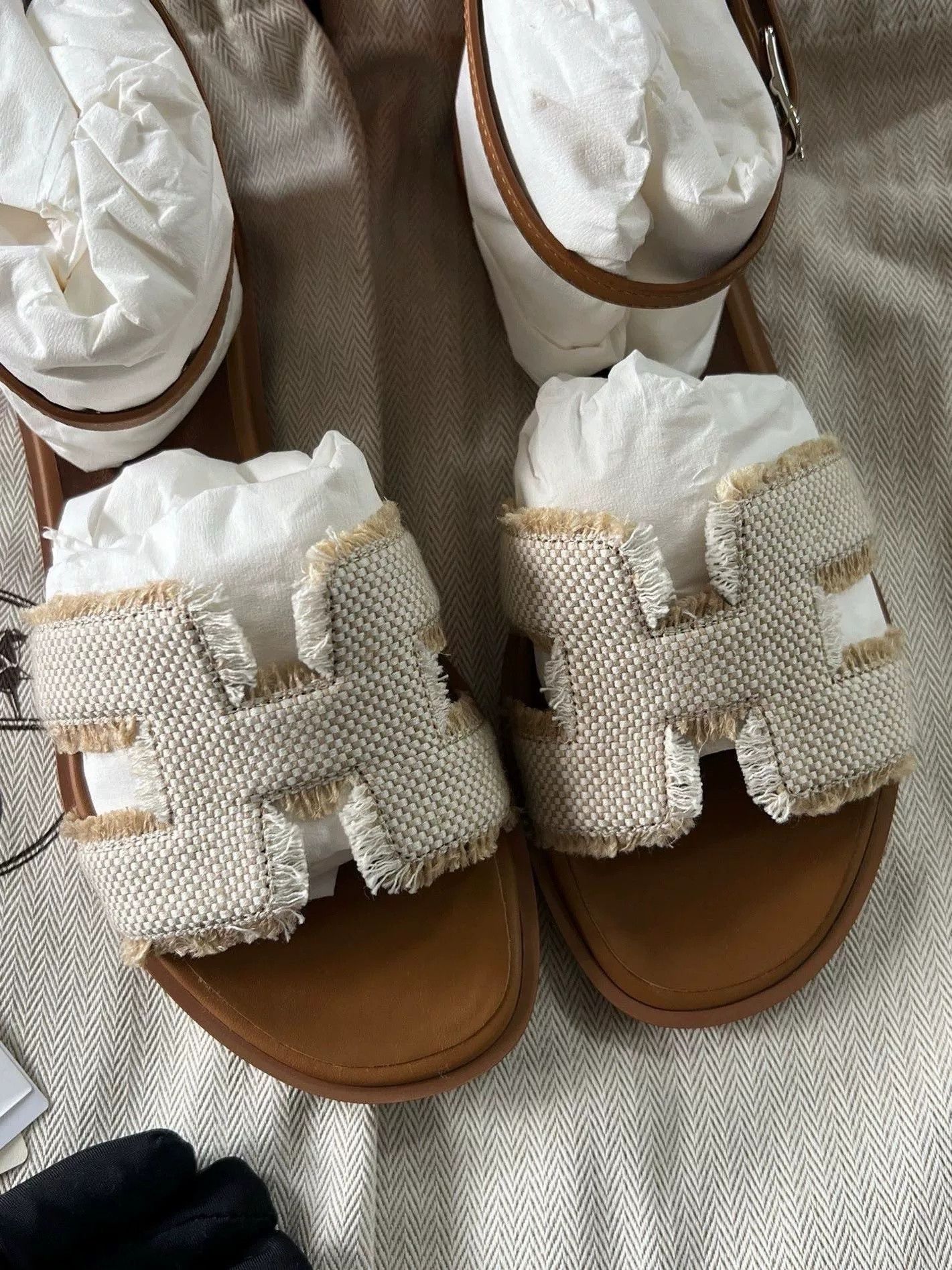 Hermes Hermes Santorini H Sandals Size US 7 / EU 40 - 2 Thumbnail