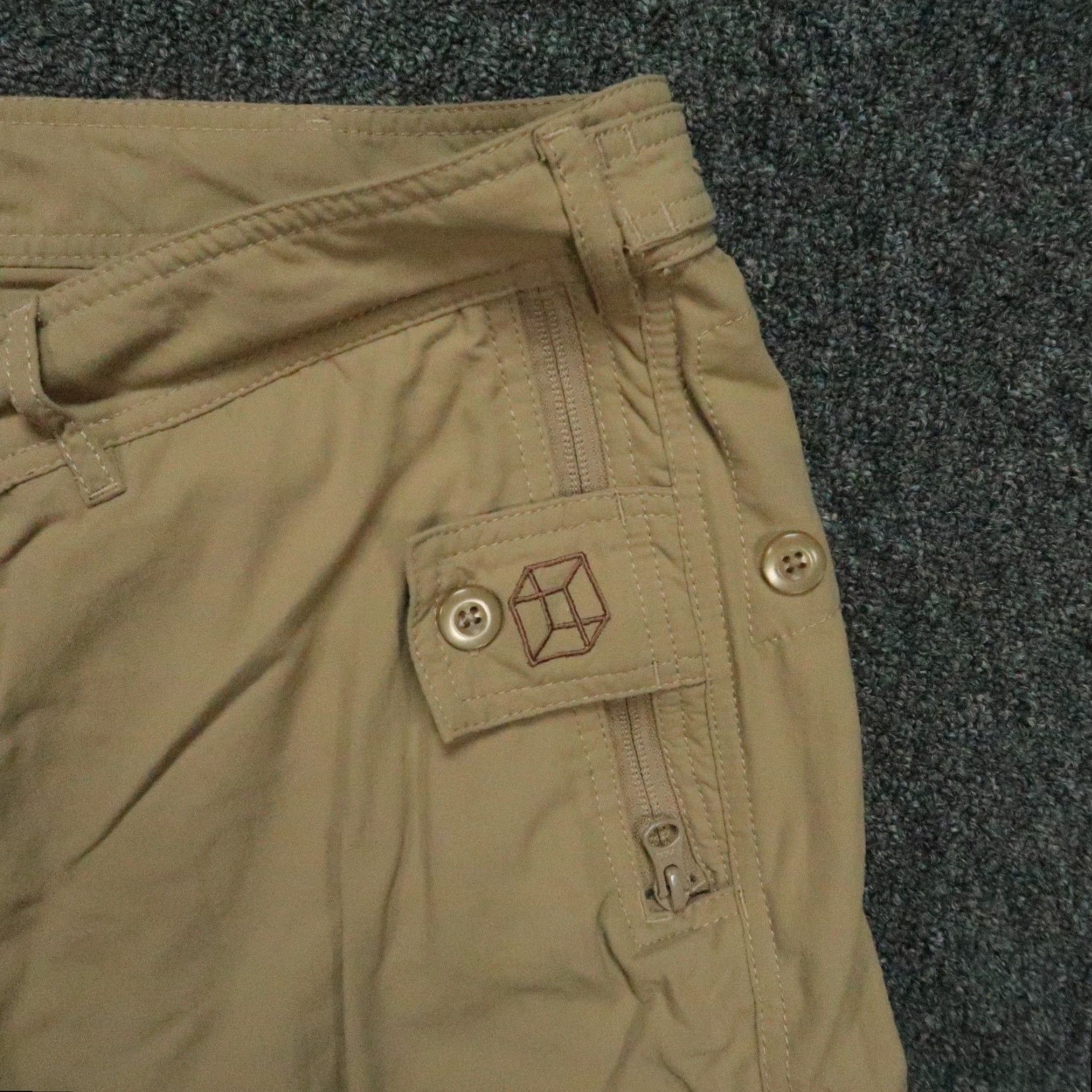 Vintage Clothing Arts Pants Men 40x32 Khaki Tan Cargo Pockets Zip Flat Front Nylon Beigish 40x32 Regular Mens Size US 40 / EU 56 - 3 Thumbnail