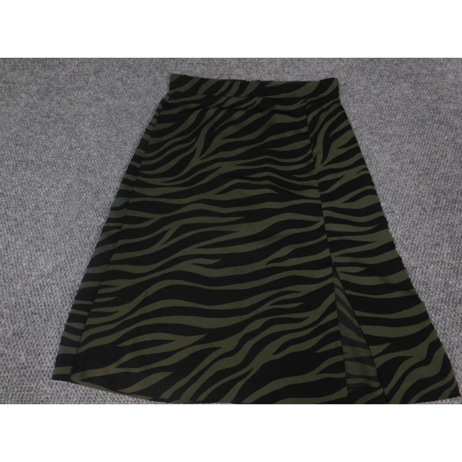 Ann Taylor Ann Taylor Skirt Womens 10 Green A-Line Knee Length Zipper Lined Knit Polyester Casual Vintage No Size 32" / US 10 / IT 46 - 2 Thumbnail