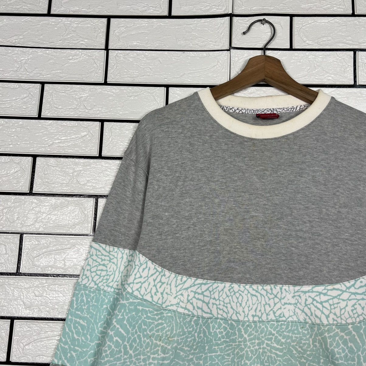 Jordan Brand AIR JORDAN Embroidered Logo Colorblock Sweatshirt #3946-C180 Size US L / EU 52-54 / 3 - 3 Thumbnail
