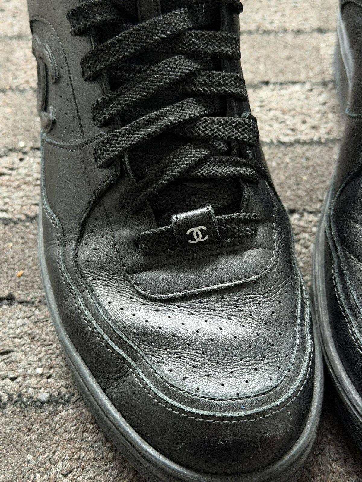 Chanel chanel hightop sneakers Size US 9 / EU 42 - 4 Thumbnail