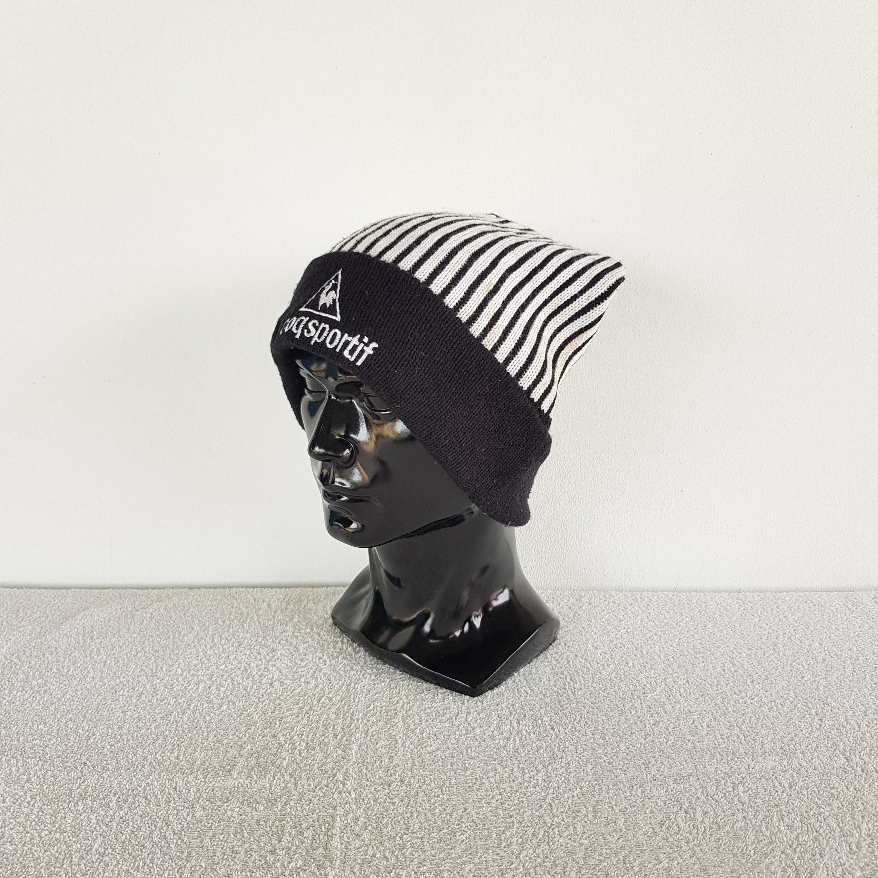 Le Coq Sportif Vintage Le Coq Sportif Beanie Snow Caps Hats Size ONE SIZE - 1 Thumbnail