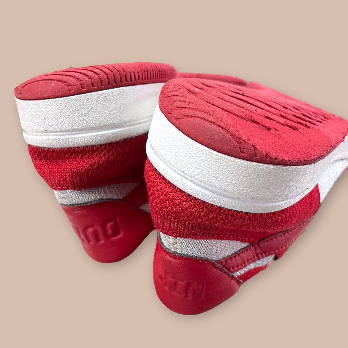 Nike Nike Dunk Low FLYKNIT "University Red" Size US 9 / EU 42 - 19 Thumbnail