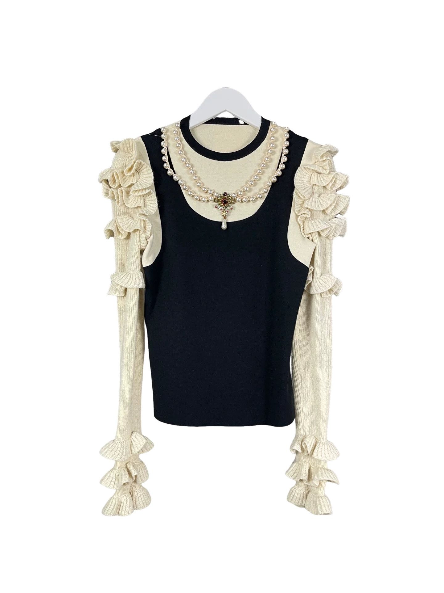 Gucci Gucci Pearl Detail Sweater Size XXS Size XXS / US 00 / IT 34 - 1 Thumbnail