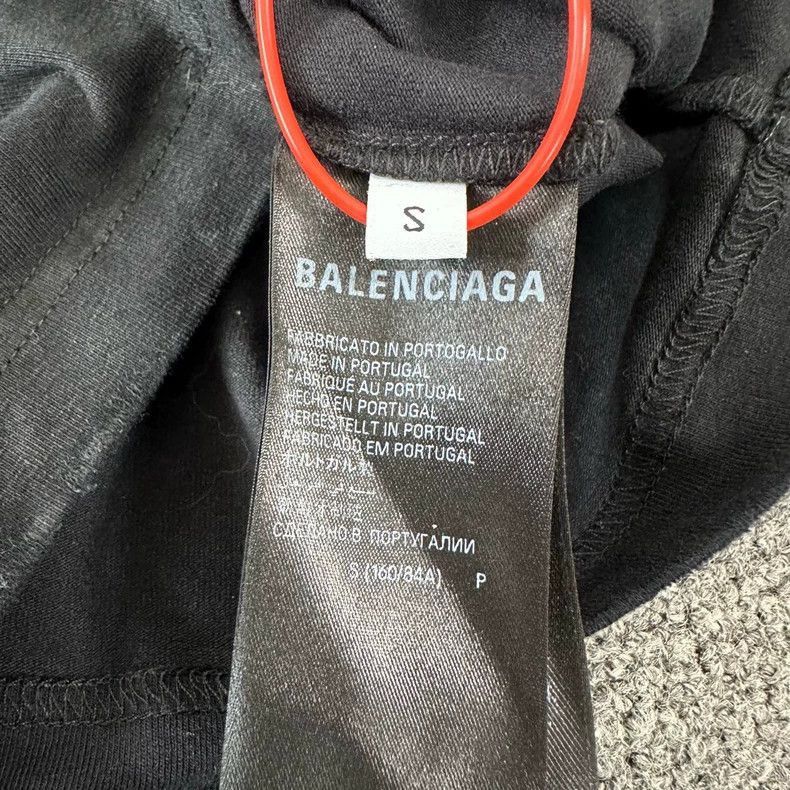 Balenciaga balenciaga long sleeve shirt with graphic design Size US L / EU 52-54 / 3 - 8 Thumbnail
