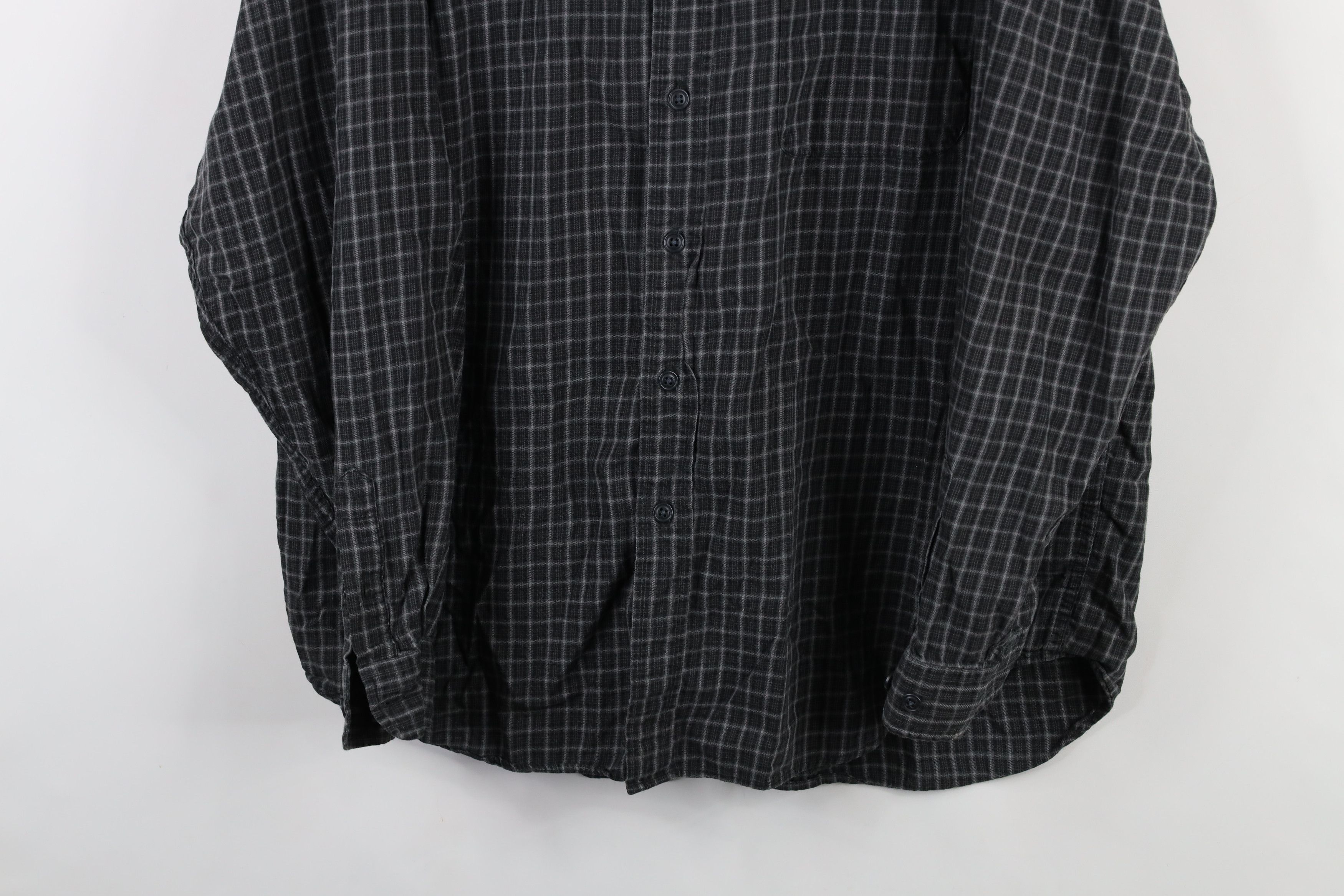 Eddie Bauer × Vintage Vintage 90s Eddie Bauer Lightweight Collared Button Shirt Size US L / EU 52-54 / 3 - 3 Thumbnail