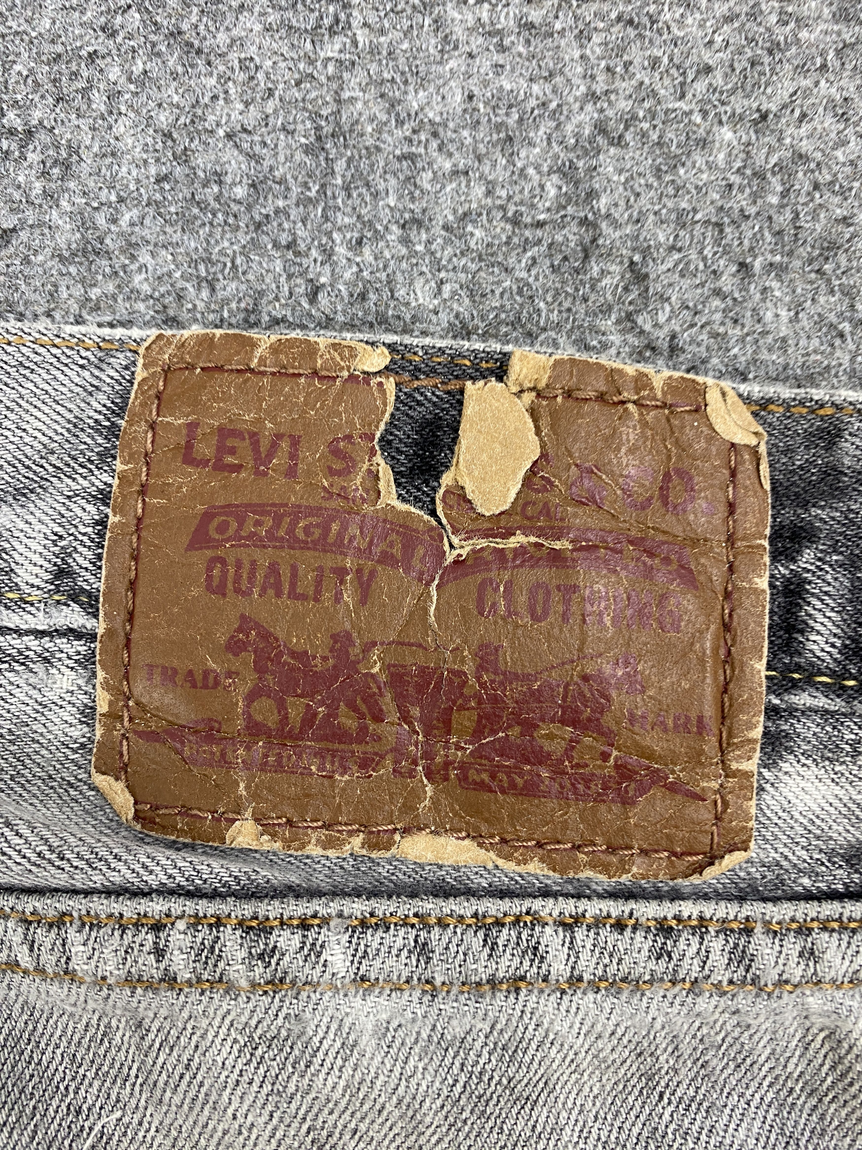 Levi's × Vintage Vintage Levi's 527 Bootcut Faded Black Denim Jeans Size US 35 - 5 Thumbnail