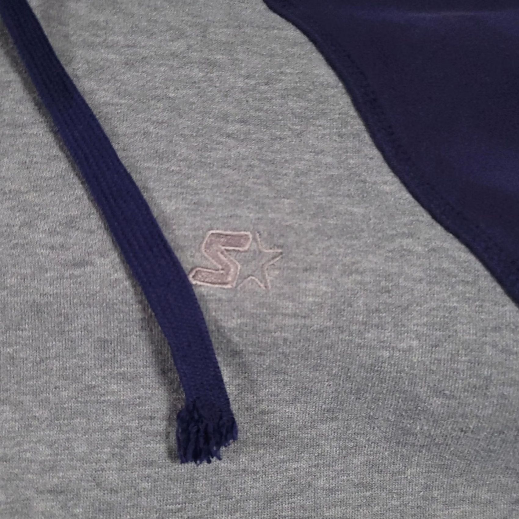 Starter Starter Hoodie Mens XL Pullover Sweatshirt Athletic Classic Pockets Gray Navy Embroidered Logo Kangaroo Pockets Drawstring Ribbed Hem Cl Size US XL / EU 56 / 4 - 5 Thumbnail