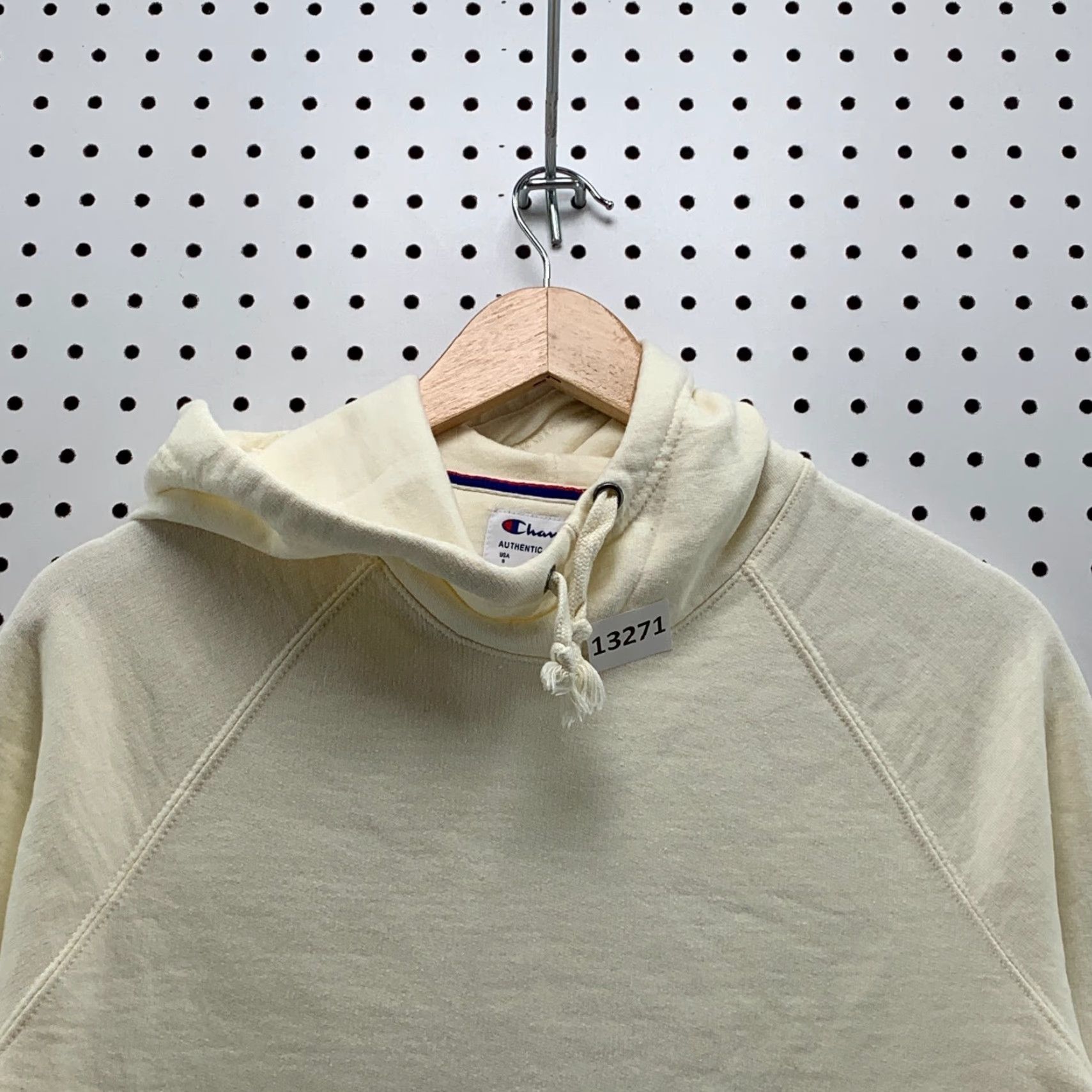 Champion Champion Hoodie Front Pocket Pullover Beige Womens Size Small Long Sleeve Size S / US 4 / IT 40 - 3 Thumbnail