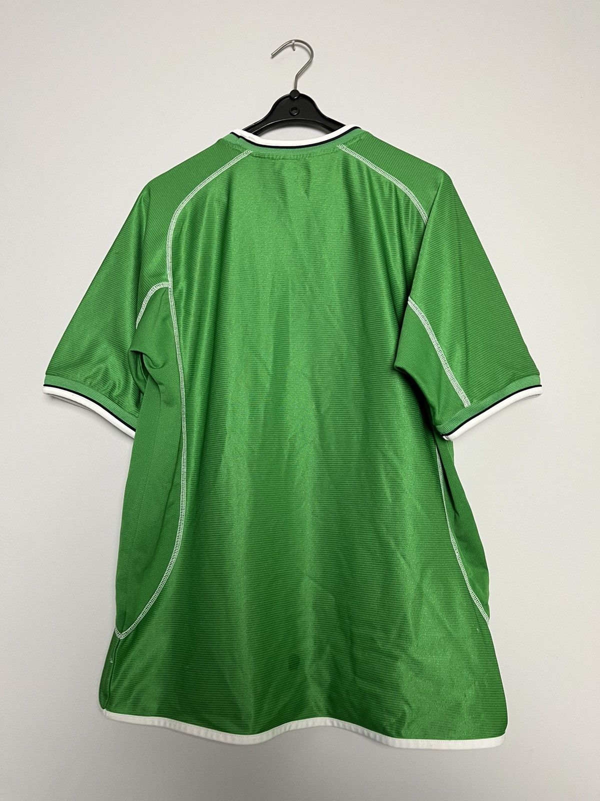 Umbro Vintage Umbro ireland 2002 SOCCER JERSEY TSHIRT Size US L / EU 52-54 / 3 - 9 Thumbnail