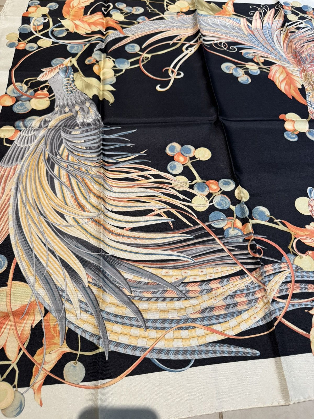 Salvatore Ferragamo *NEW* Ferragamo Silk Scarf Navy/Cream/Multi Peacock Size ONE SIZE - 2 Thumbnail