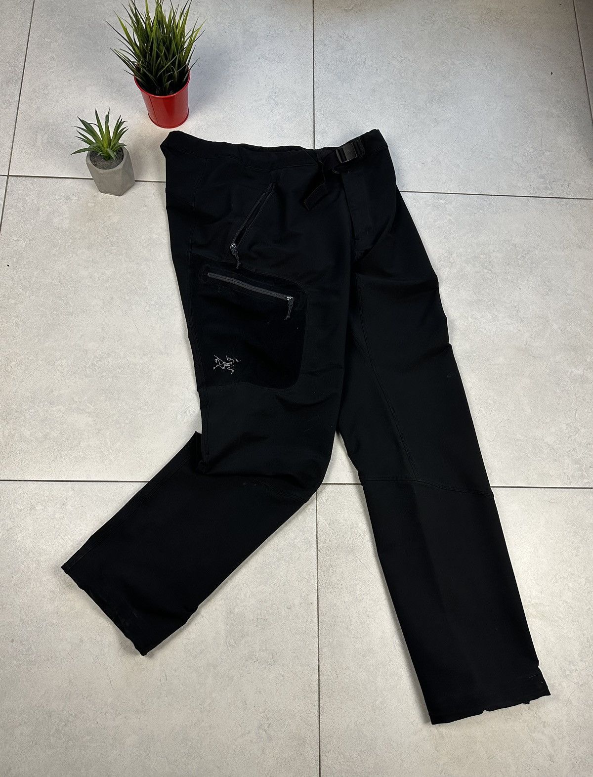 image of Arcteryx x Outdoor Life Vintage Arc’Teryx Pants in Black, Men's (Size 34)