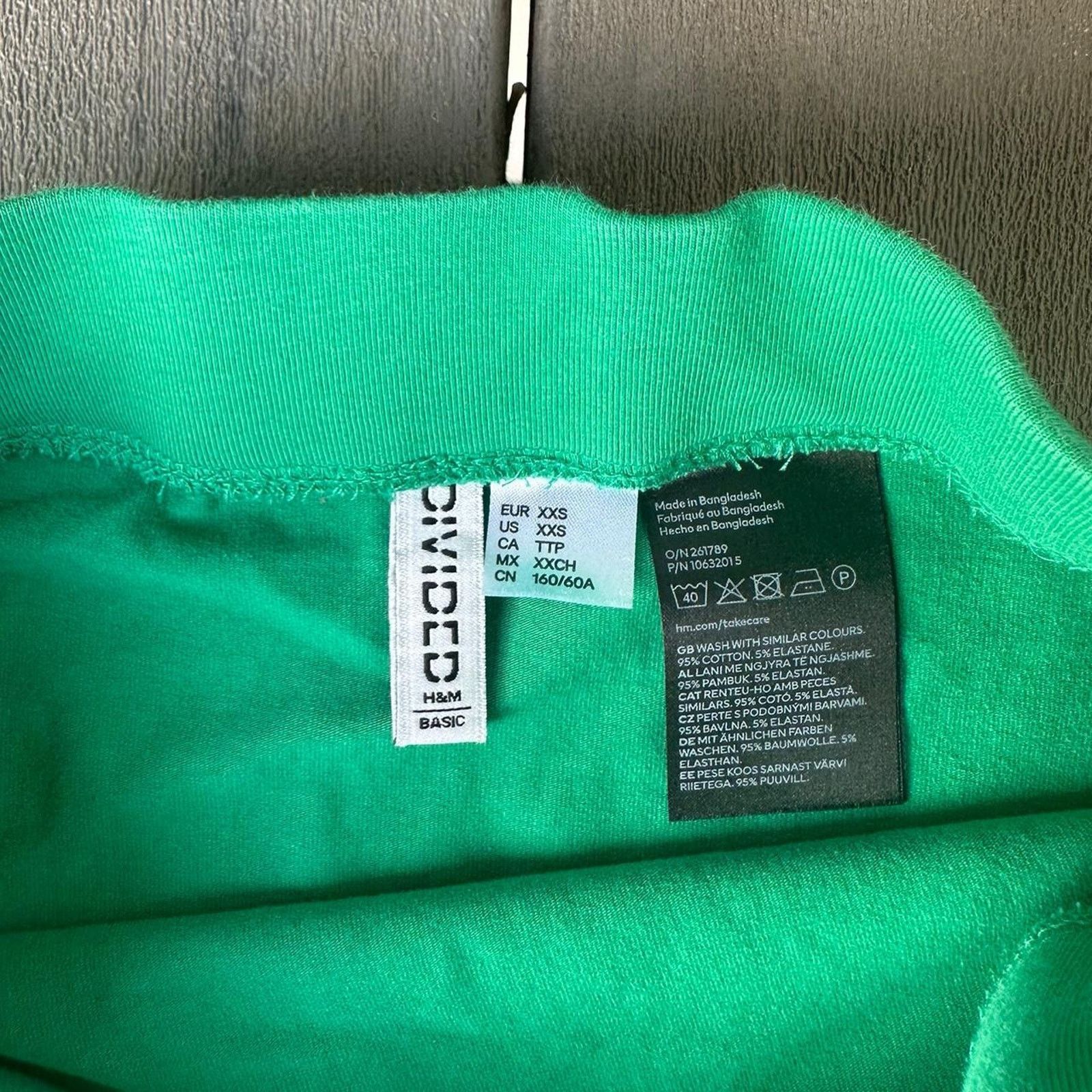H&M Green hm mini skirt miniskirt Size 24" / US 00 / IT 34 - 2 Thumbnail