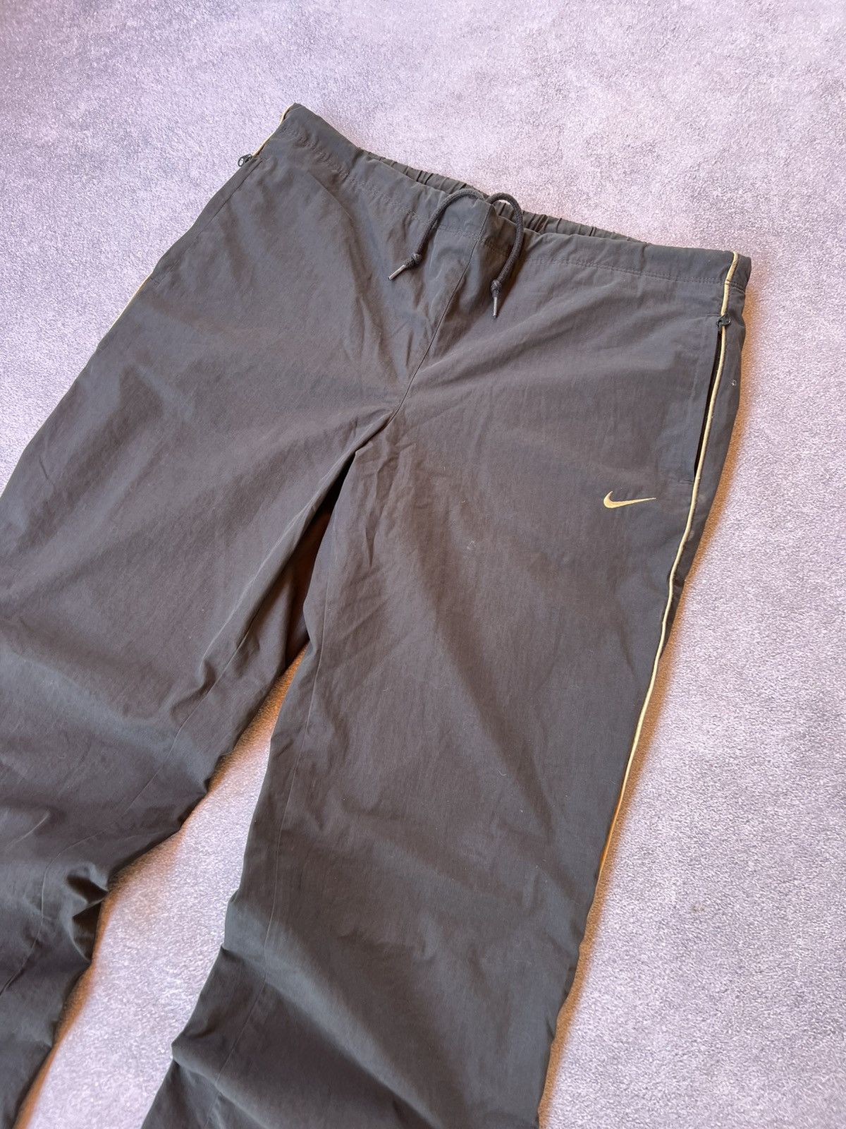 Nike 🔥 Vintage Y2K Grey Nylon Drill Swag Pants – Women’s Size 28" / US 6 / IT 42 - 5 Thumbnail