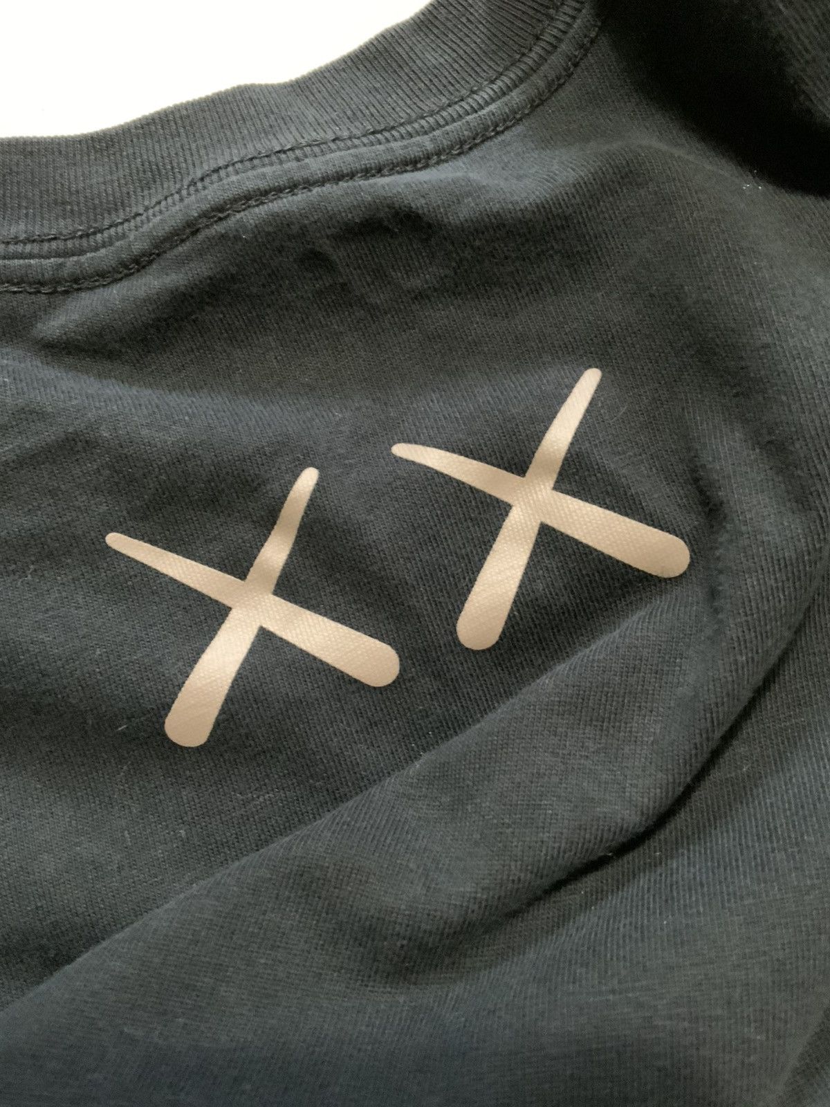 Kaws × Uniqlo Uniqlo UT X Kaws Companion Limited Edition Black S/S T-Shirt Size US L / EU 52-54 / 3 - 8 Thumbnail
