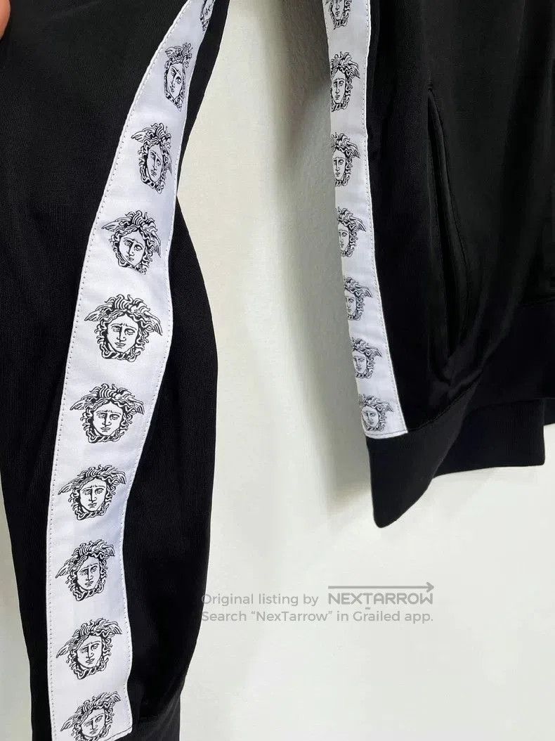 Versace VERSACE Men's Medusa Print Jacket. Size US M / EU 48-50 / 2 - 5 Thumbnail