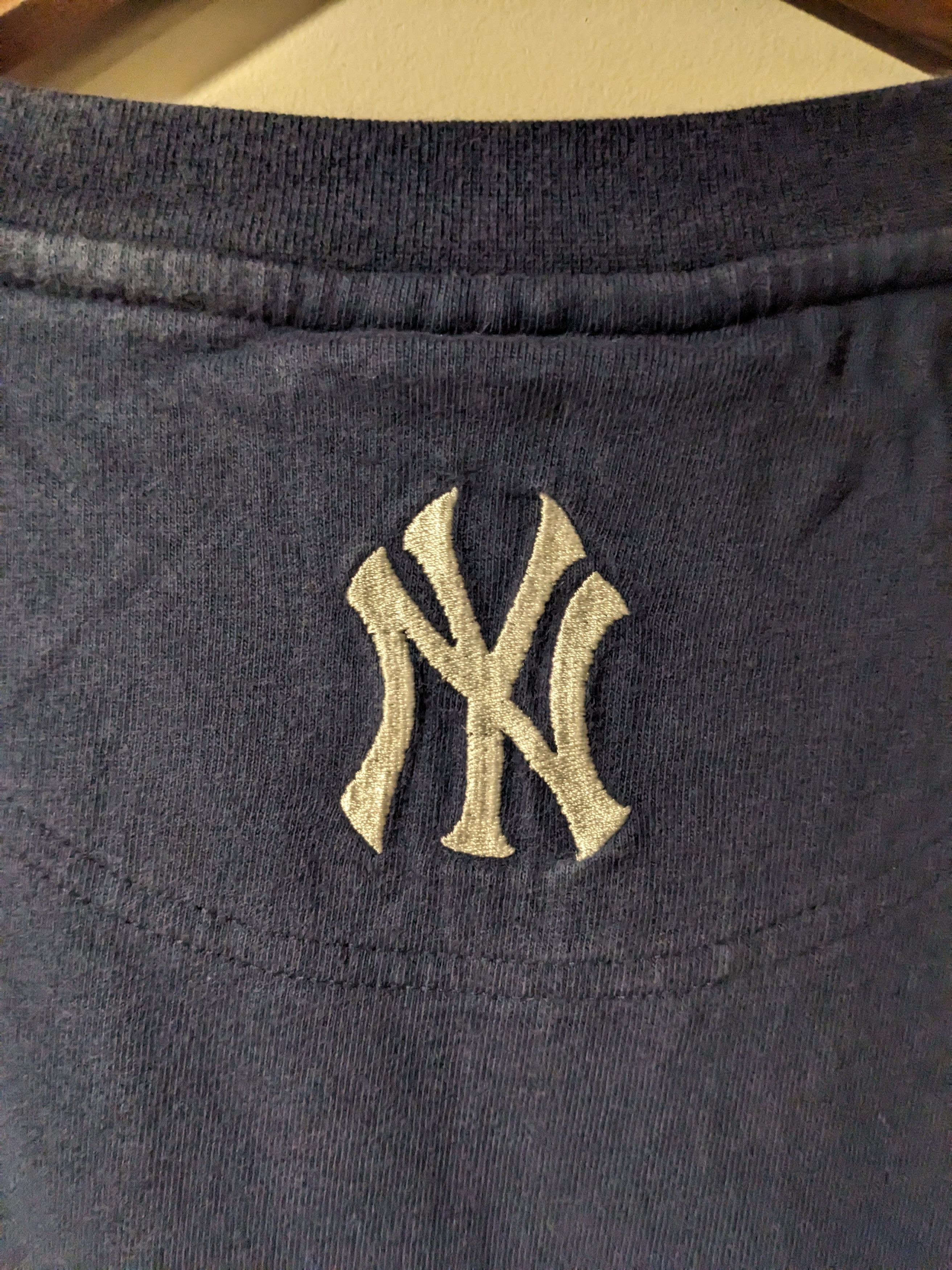 MLB × Nike × Vintage Vintage Y2K New York Yankees Nike Center Swoosh T-Shirt Size US XL / EU 56 / 4 - 6 Thumbnail