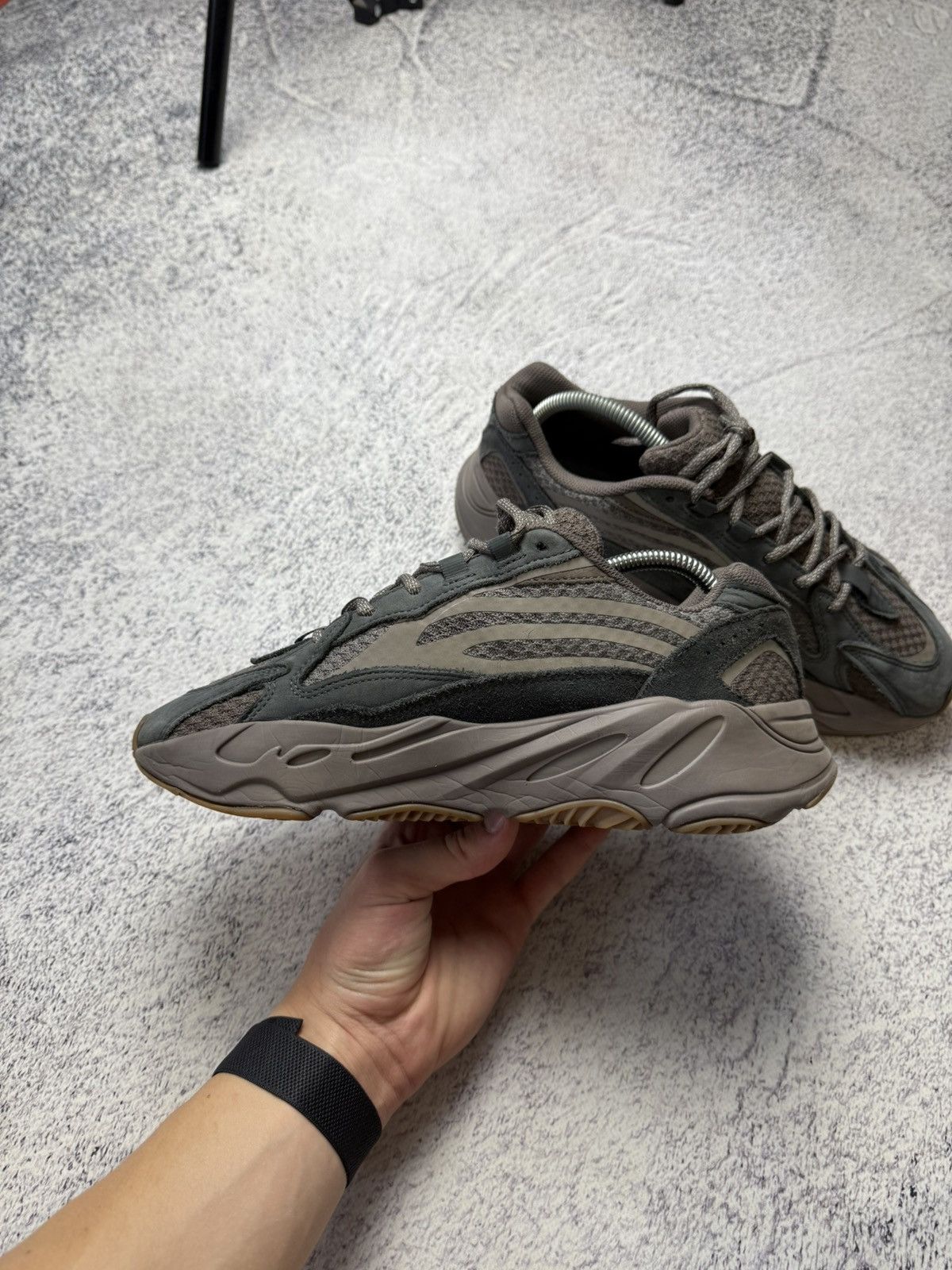 Adidas × Kanye West Adidas Yeezy Boost 700 v2 size 9 Size US 9 / EU 42 - 14 Thumbnail