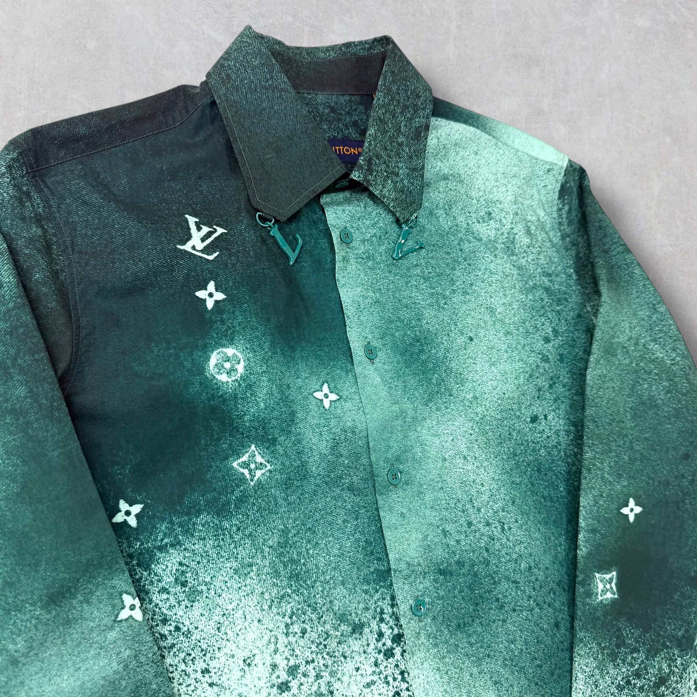 Louis Vuitton Louis Vuitton LV Spray Monogram Shirt XS Size US XS / EU 42 / 0 - 4 Thumbnail