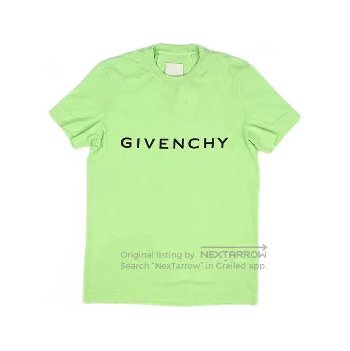 Givenchy Givenchy FW22 Letter Logo Print Short-Sleeve T-Shirt. Size US XS / EU 42 / 0 - 1 Thumbnail